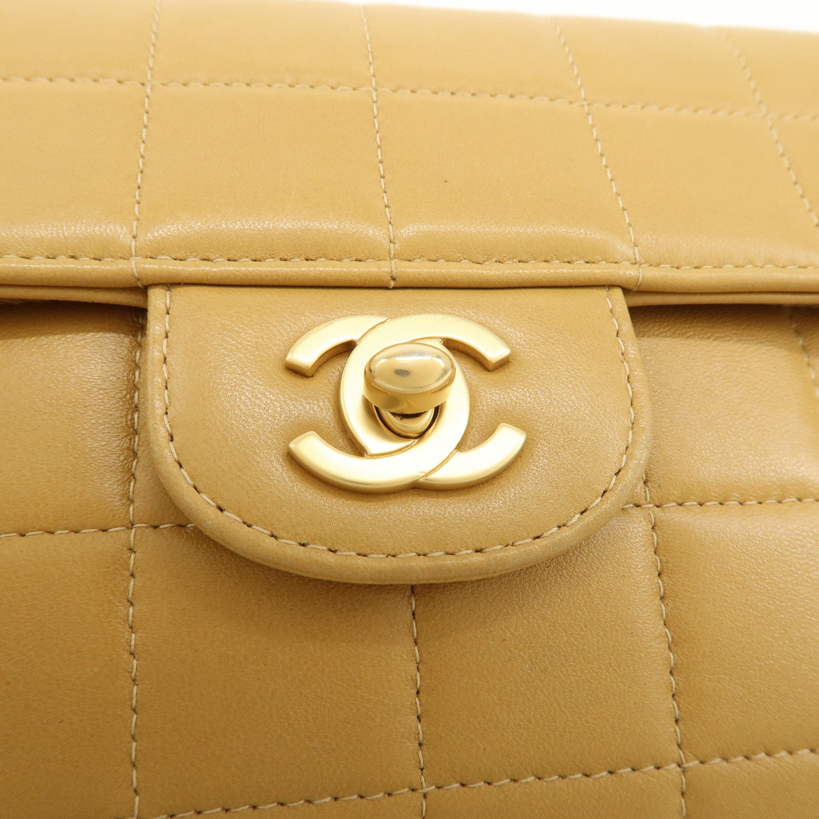 CHANEL Chocolate Bar Lamb Skin Chain Shoulder Bag Beige A15316 Used