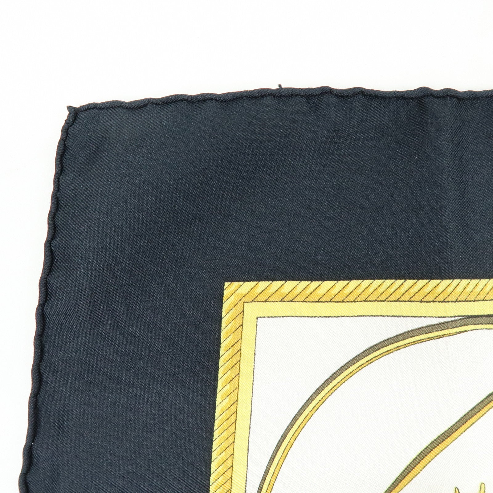 HERMES Carre 90 Silk 100% Scarf LES VOITURES A TRANSFORMATION