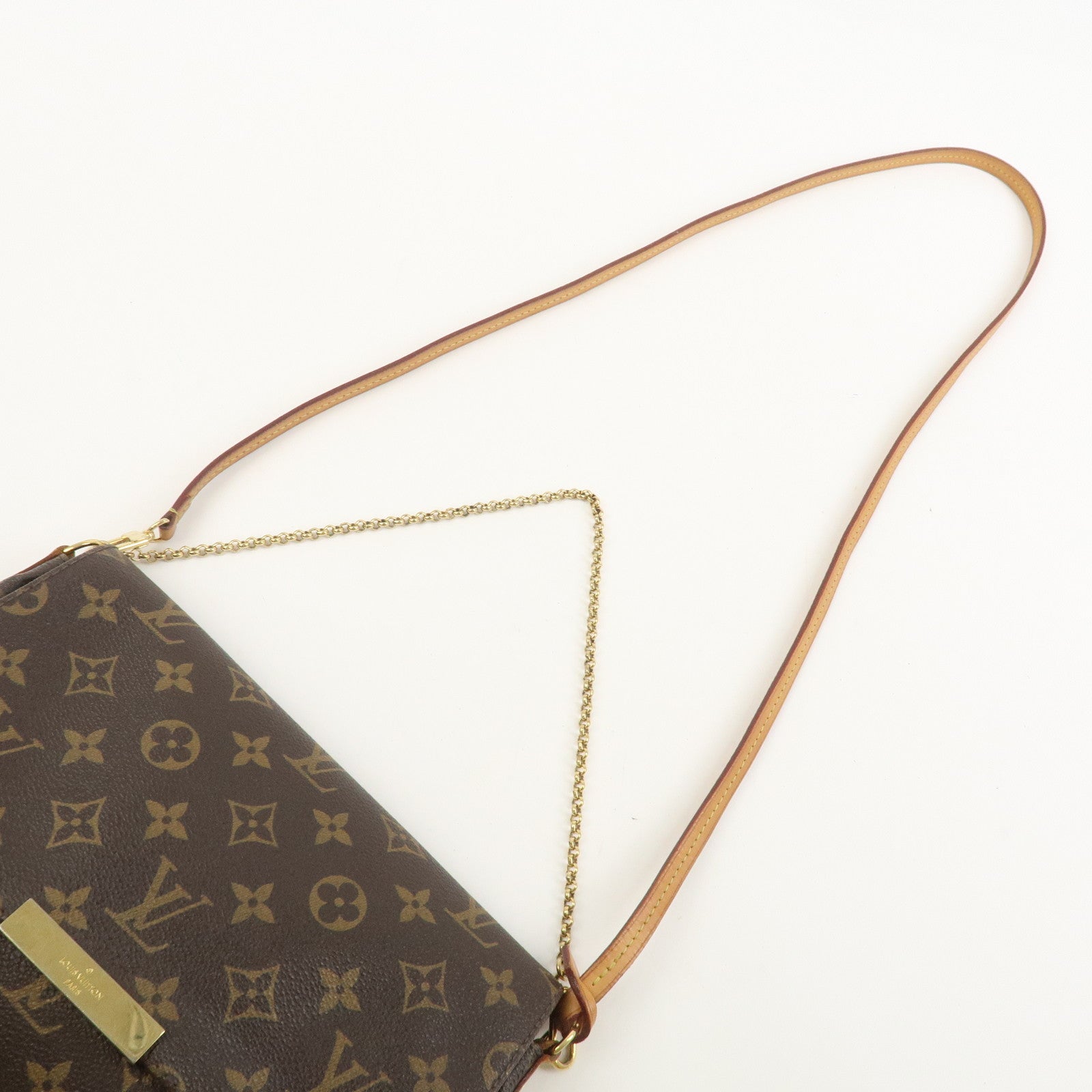 Louis Vuitton Monogram Favorite MM Shoulder Bag Brown M40718