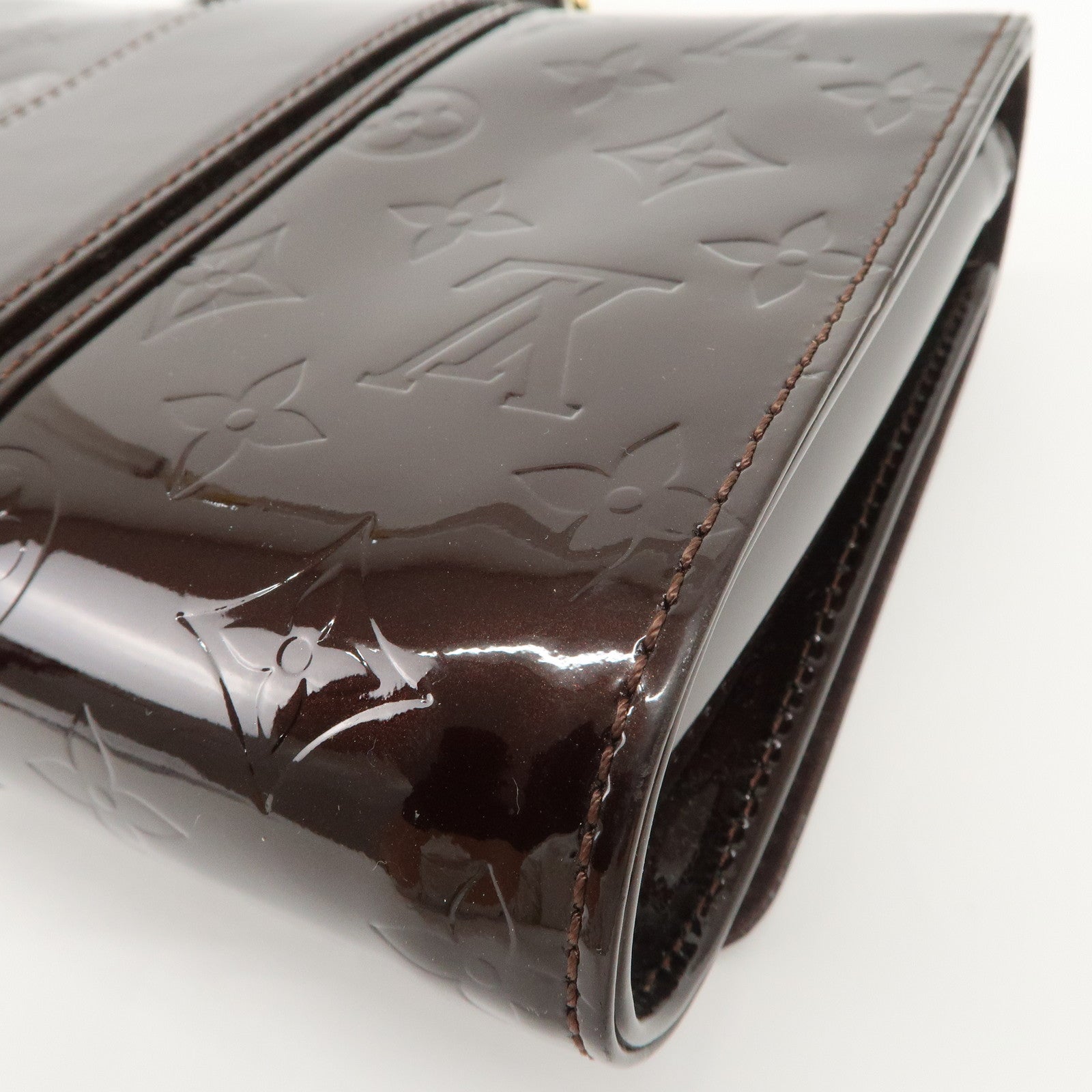 Louis Vuitton Monogram Vernis Leather Vermont Avenue Shoulder Bag