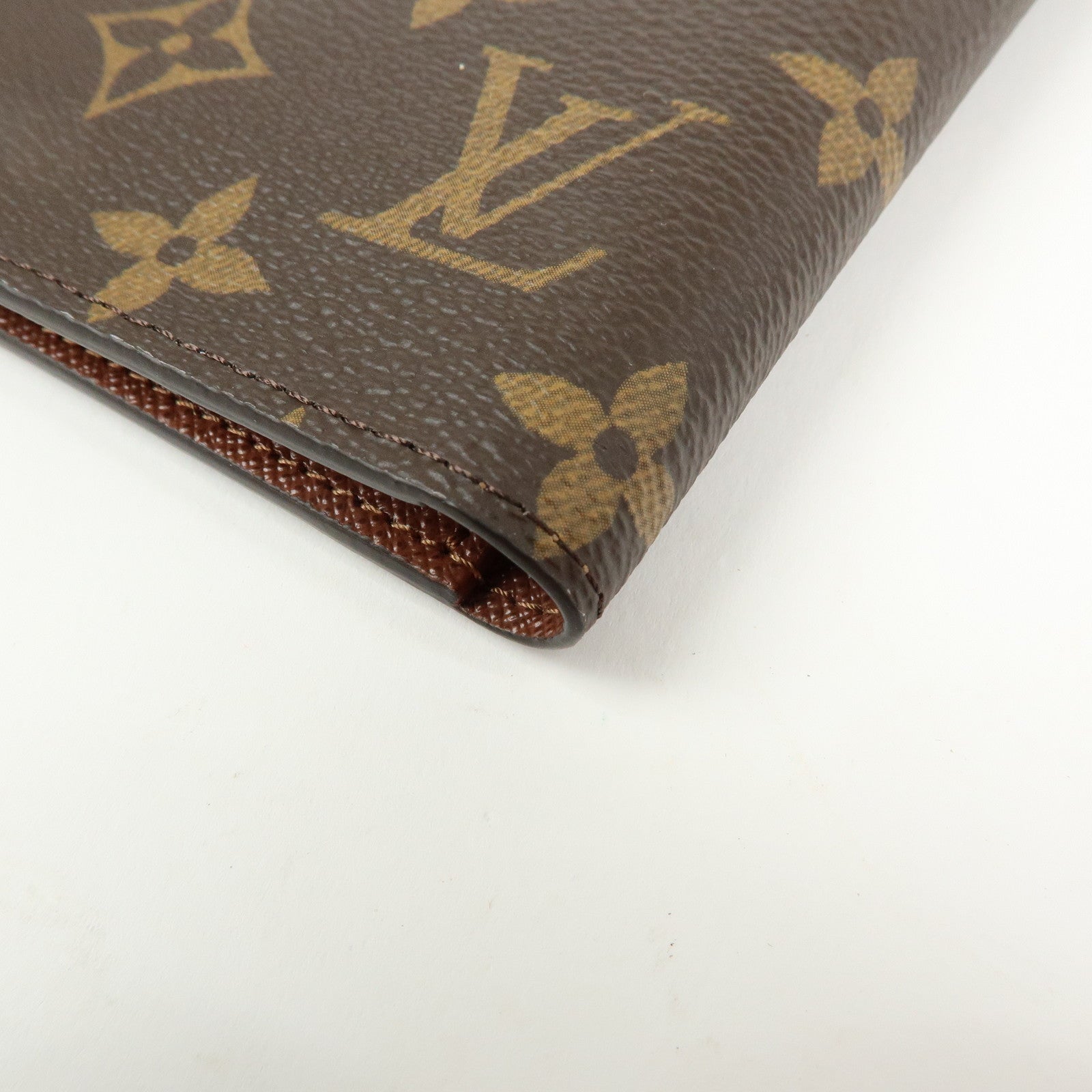 Louis Vuitton Monogram Couverture Passeport NM Passport Case M64502