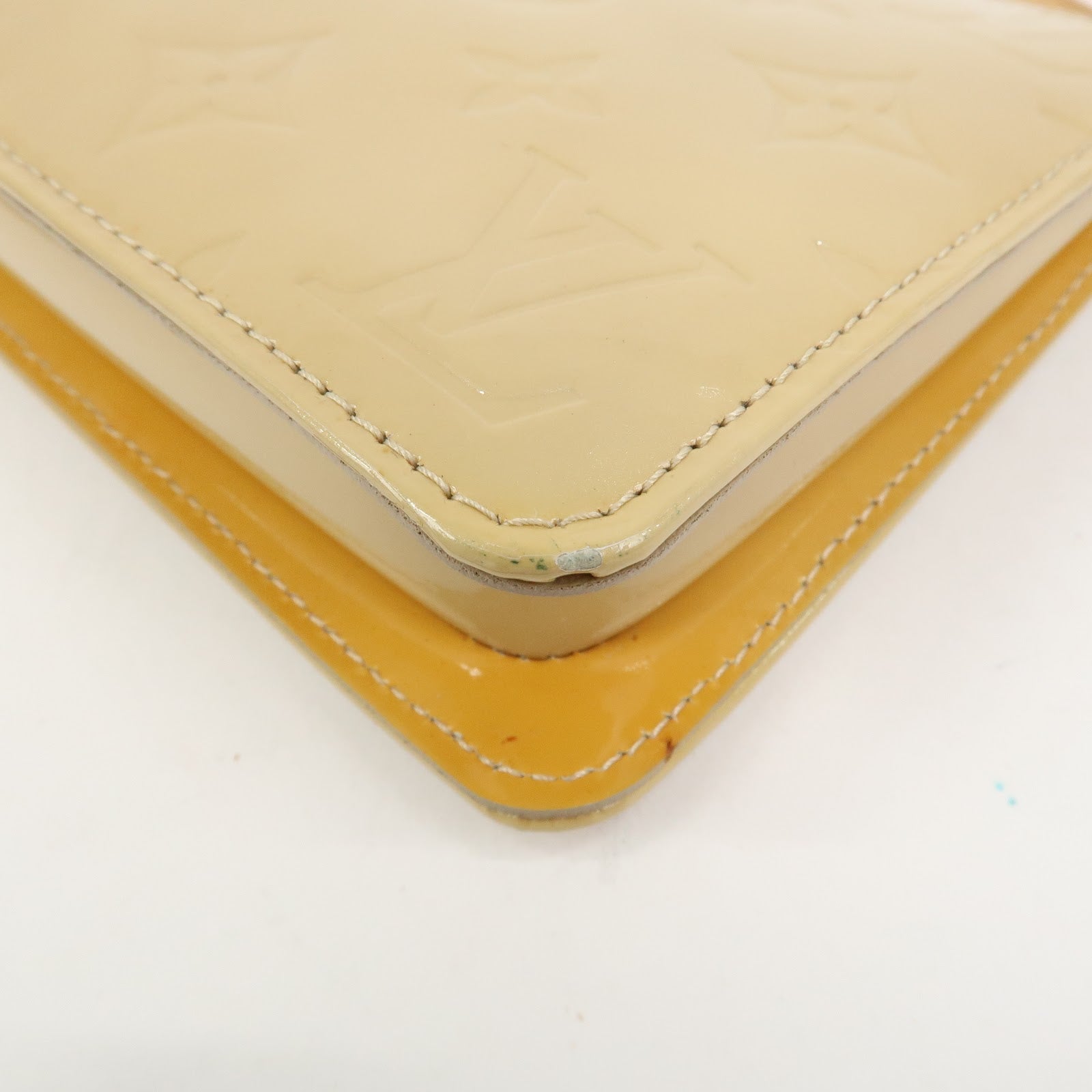 Louis Vuitton Monogram Vernis Lexington Accessoires Pouch M91010