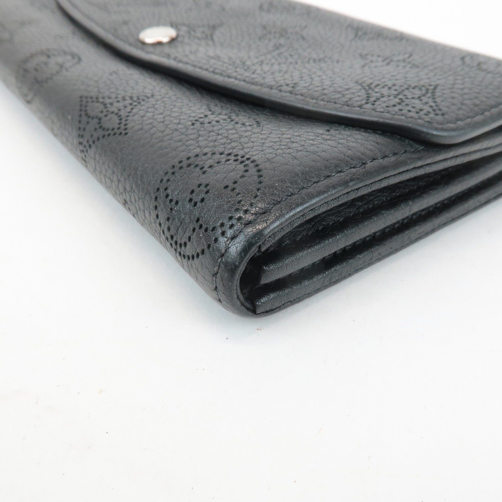 Louis Vuitton Monogram Mahina Portefeuille Iris Wallet Noir M60143 Used