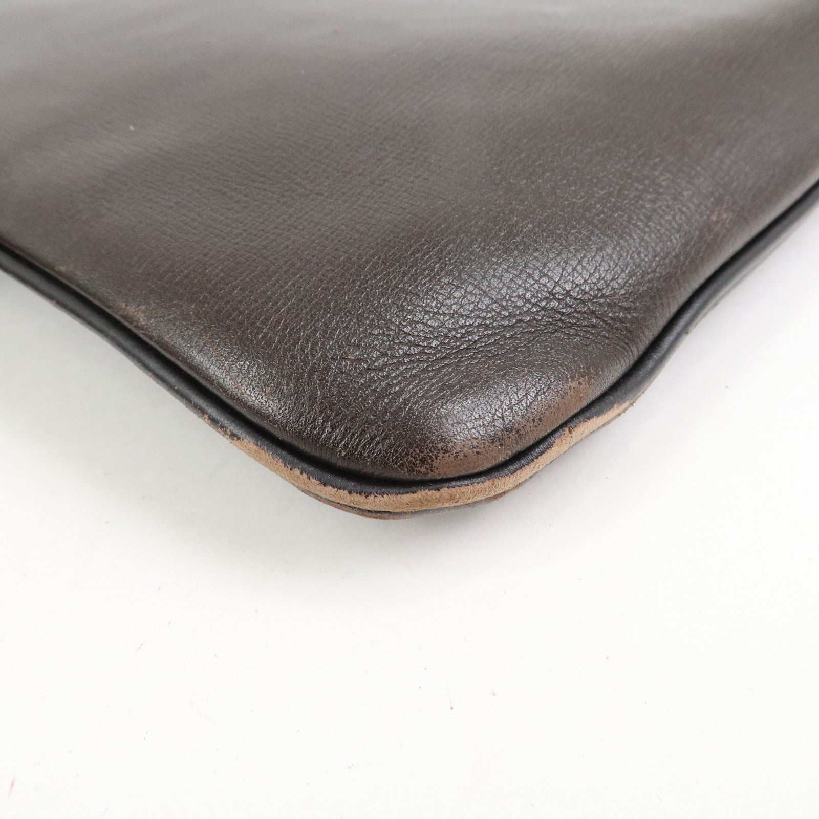 Louis Vuitton Utah Calf Pochette Shawnee Shoulder Bag Cafe M93452