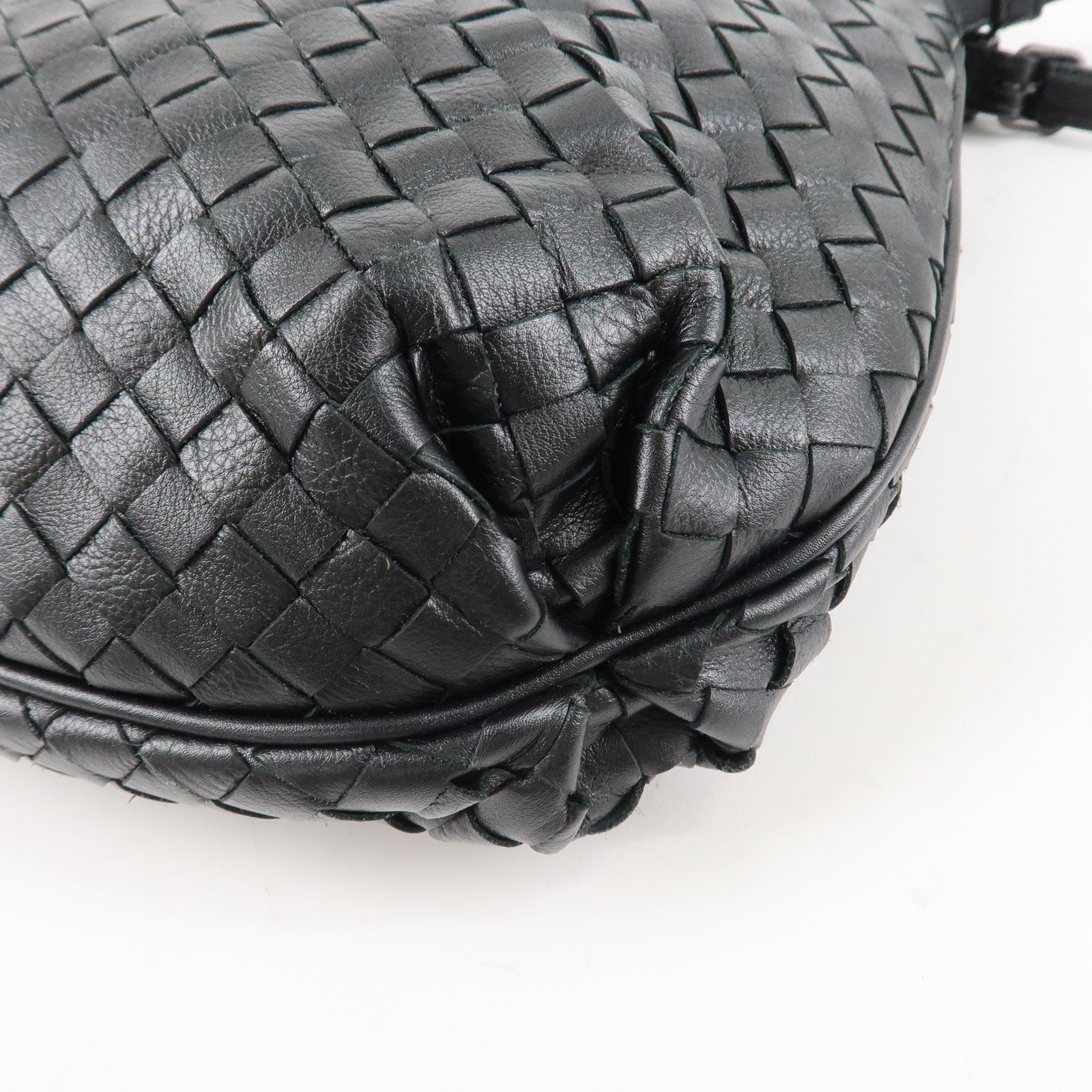 BOTTEGA VENETA Intrecciato Leather Shoulder Bag Black Used