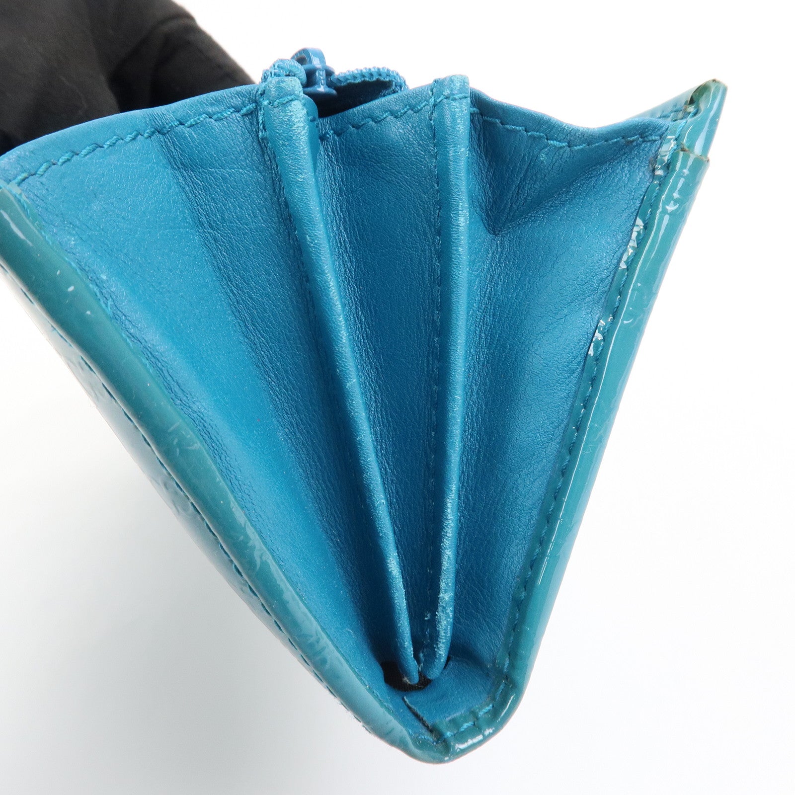 GUCCI Patent Leather Flap Long Wallet Blue Green 309760