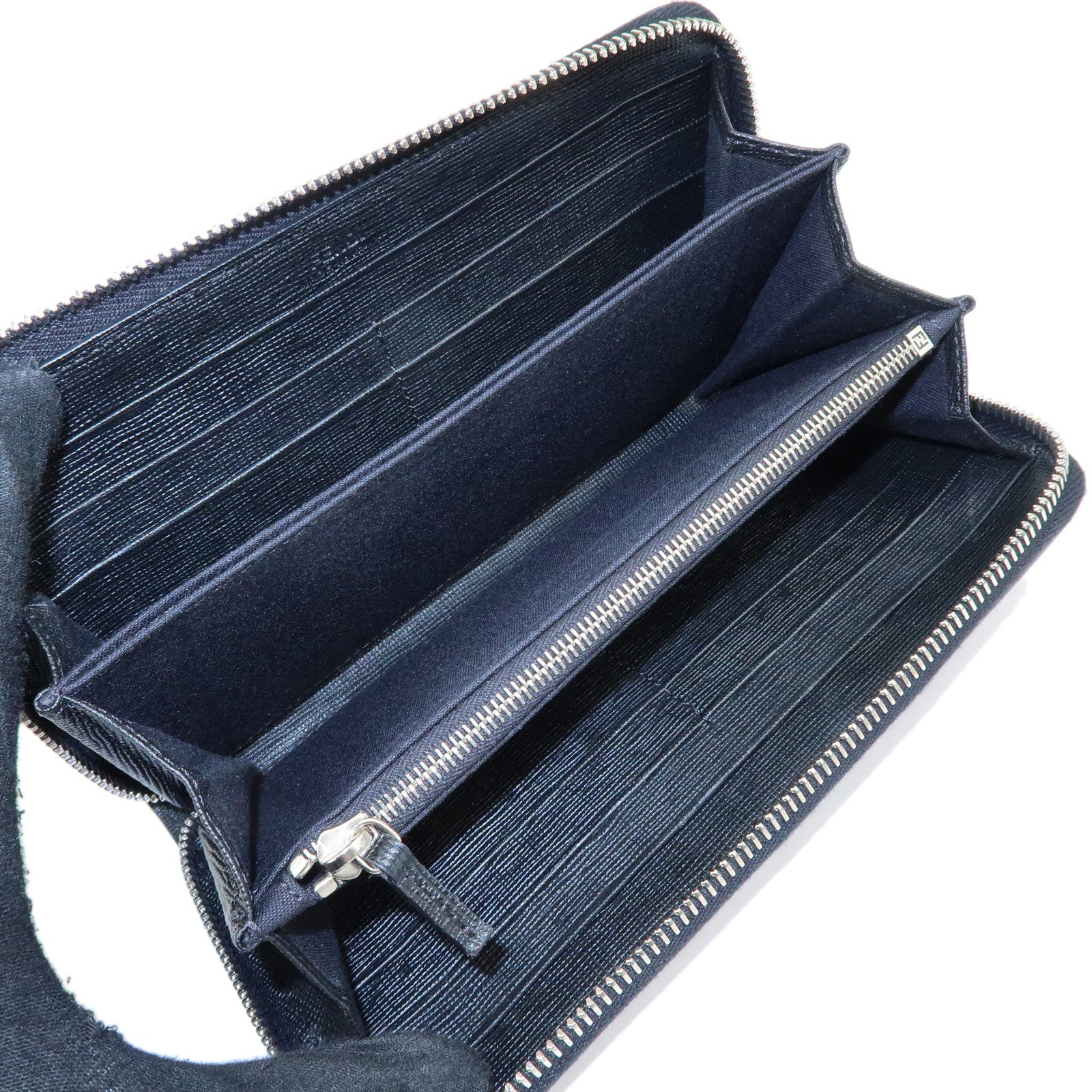 FENDI Leather Studs Zippy Long Wallet Black 8M0299