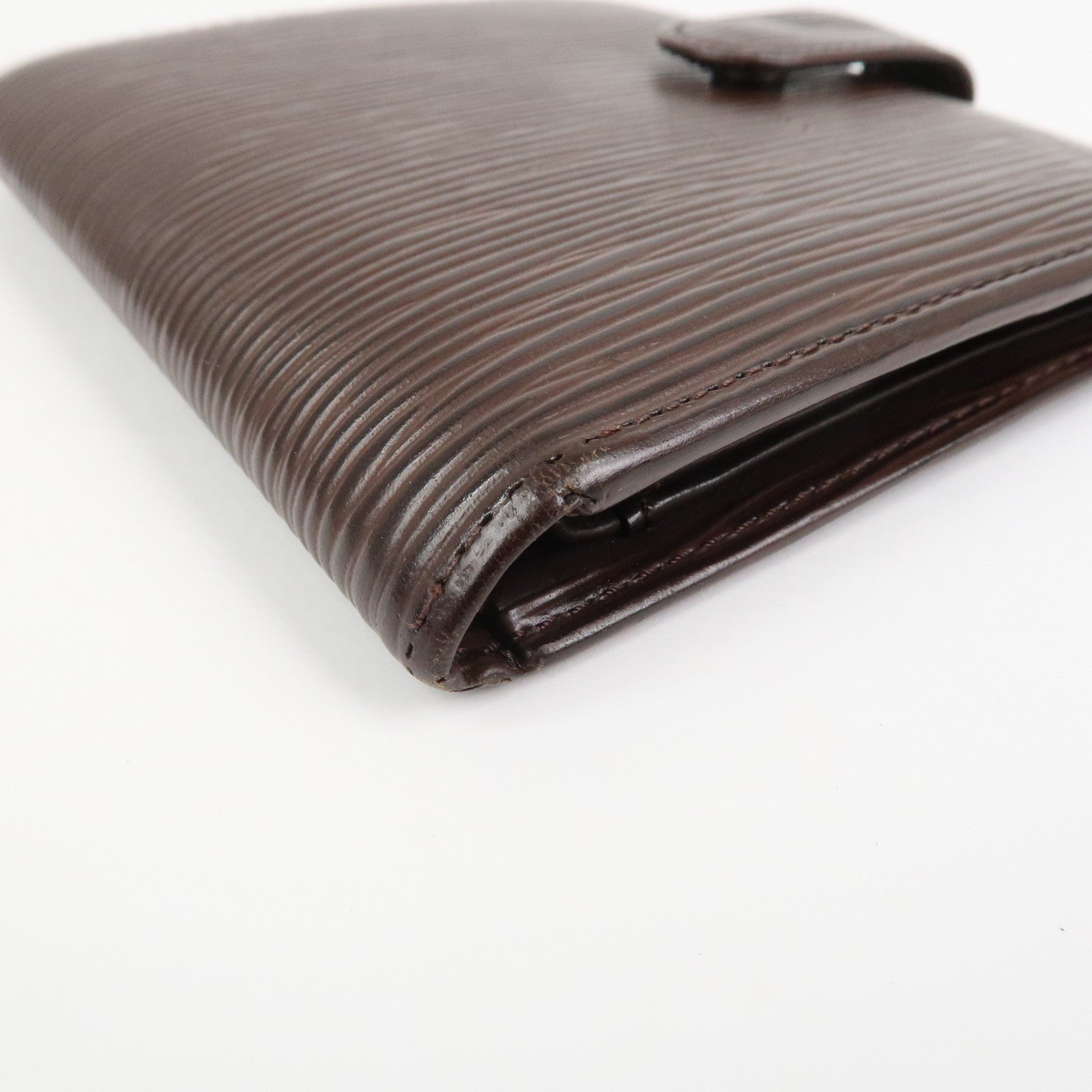 Louis Vuitton Epi Porte Billets Compact Wallet Mocha M6355D
