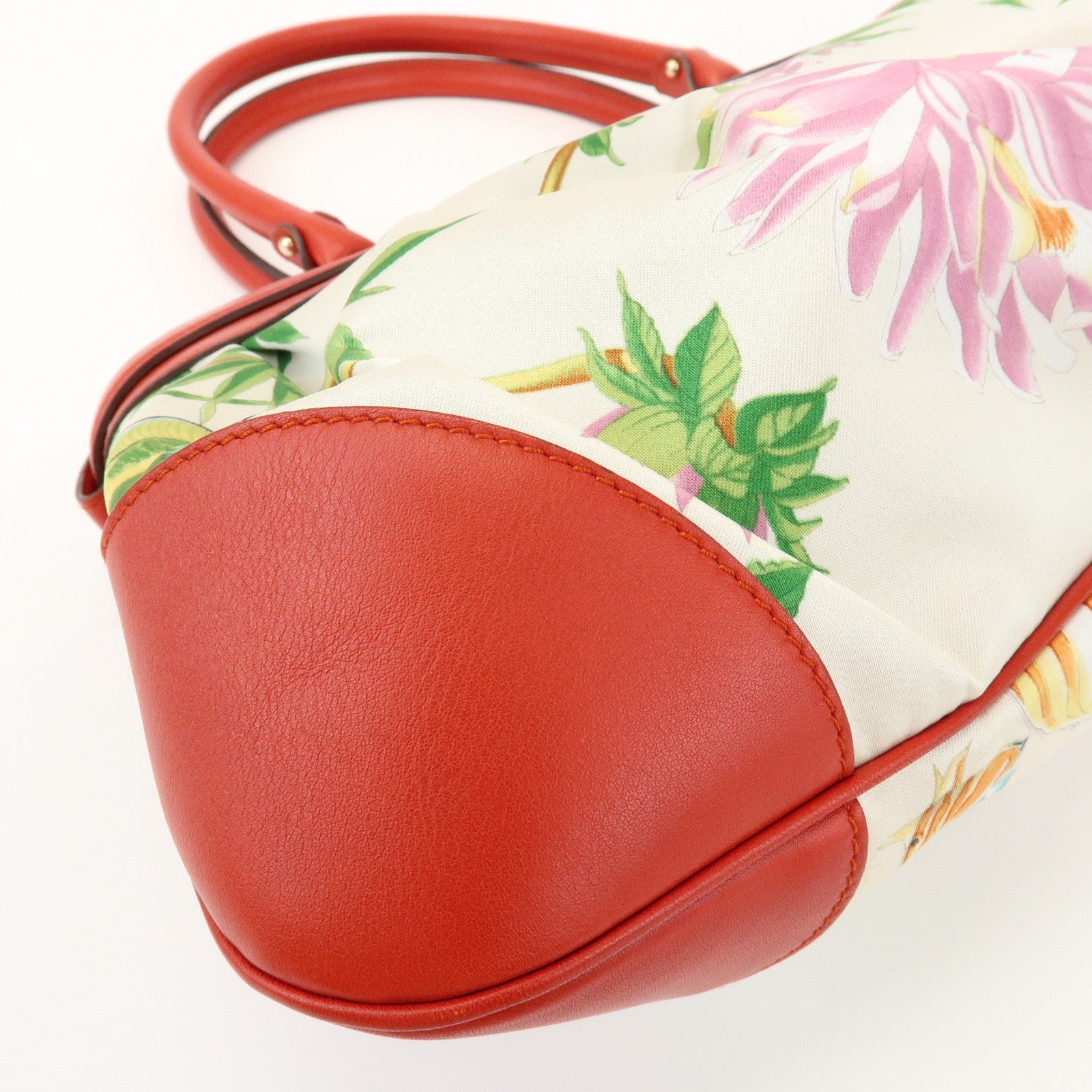 Ferragamo Gancini Logo Satin Leather Shoulder Bag Hand Bag Ivory