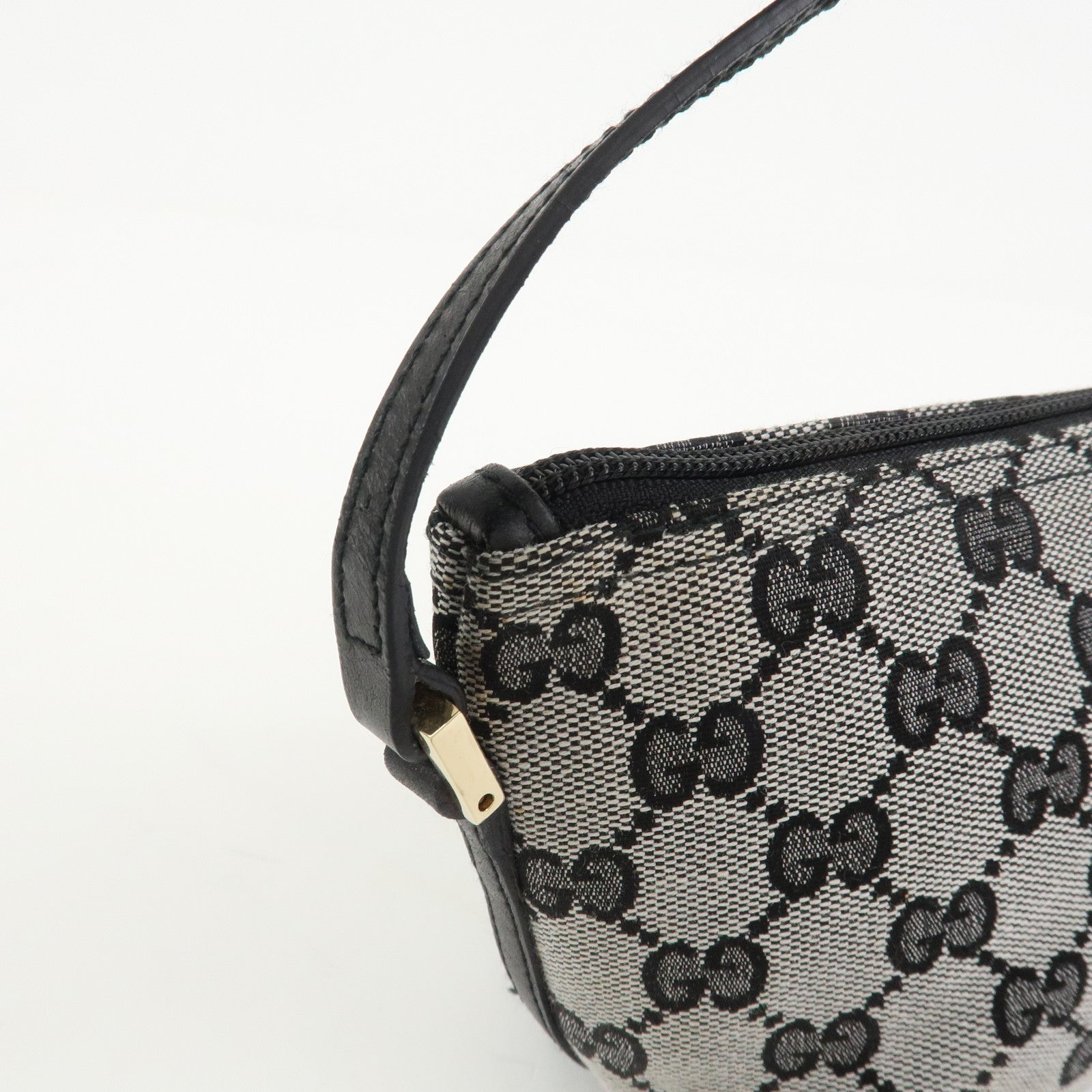 GUCCI Boat Bag GG Canvas Leather Accessory Pouch Hand Bag 039.1103