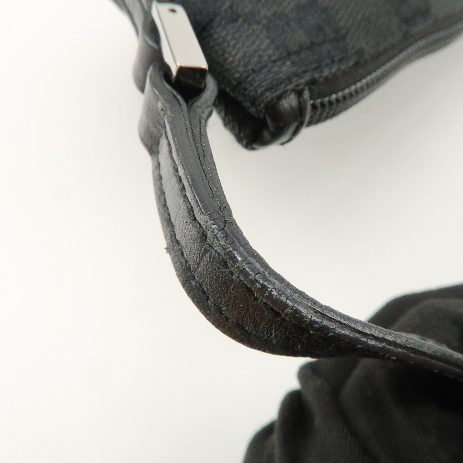 GUCCI Boat Bag GG Canvas Leather Hand Bag Pouch Black 07198