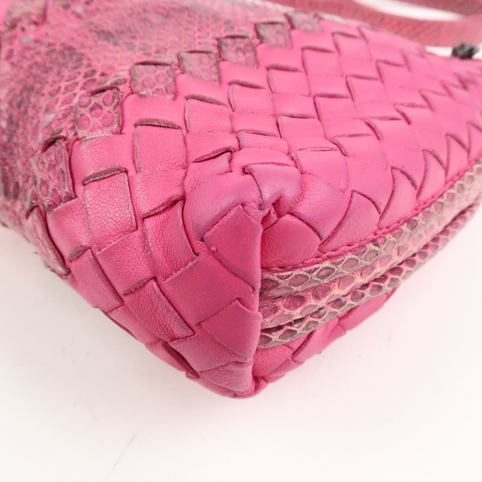 BOTTEGA VENETA Intrecciato Leather Shoulder Bag Crossbody Bag Pink