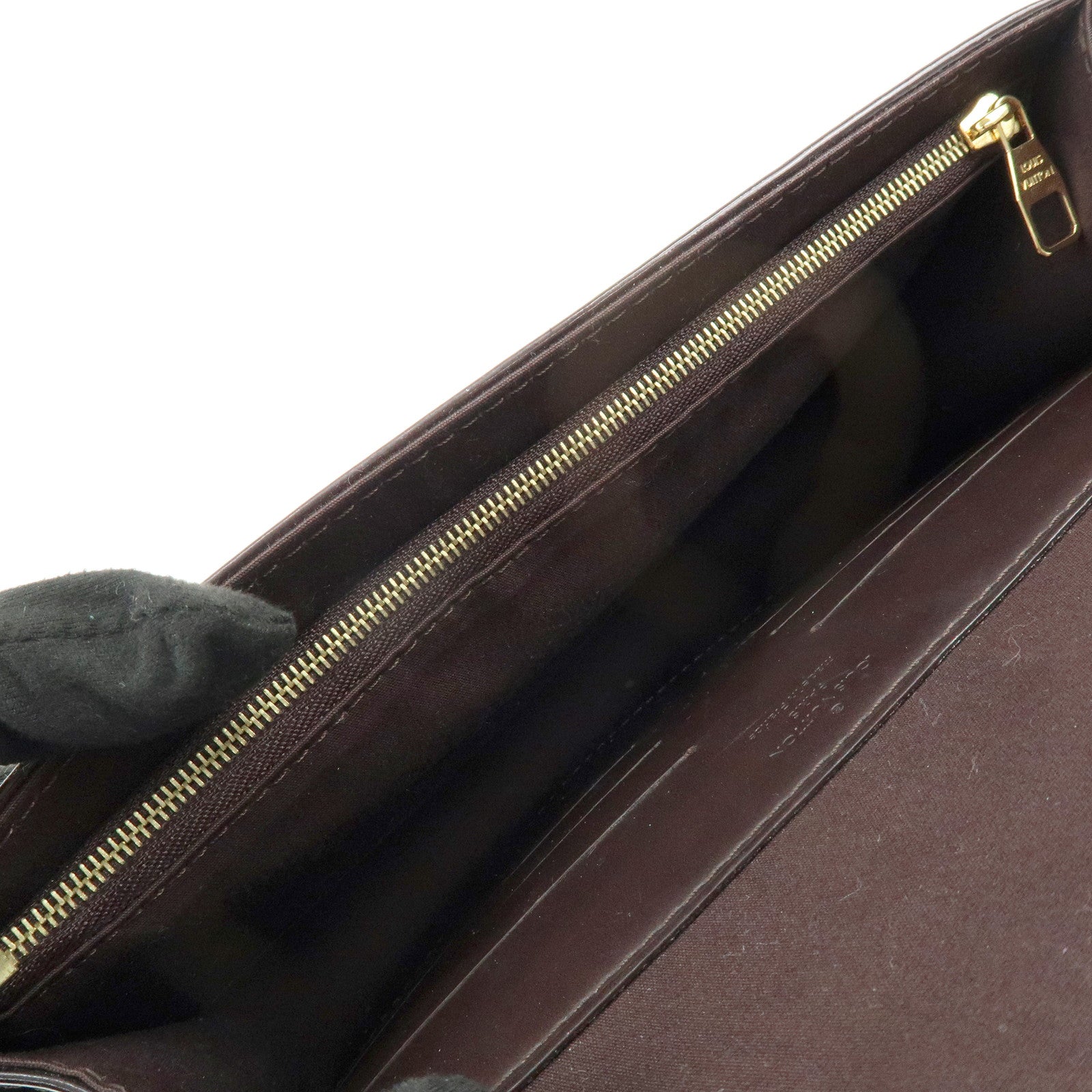 Louis Vuitton Monogram Vernis クラッチ アナ Style Amarante M90093