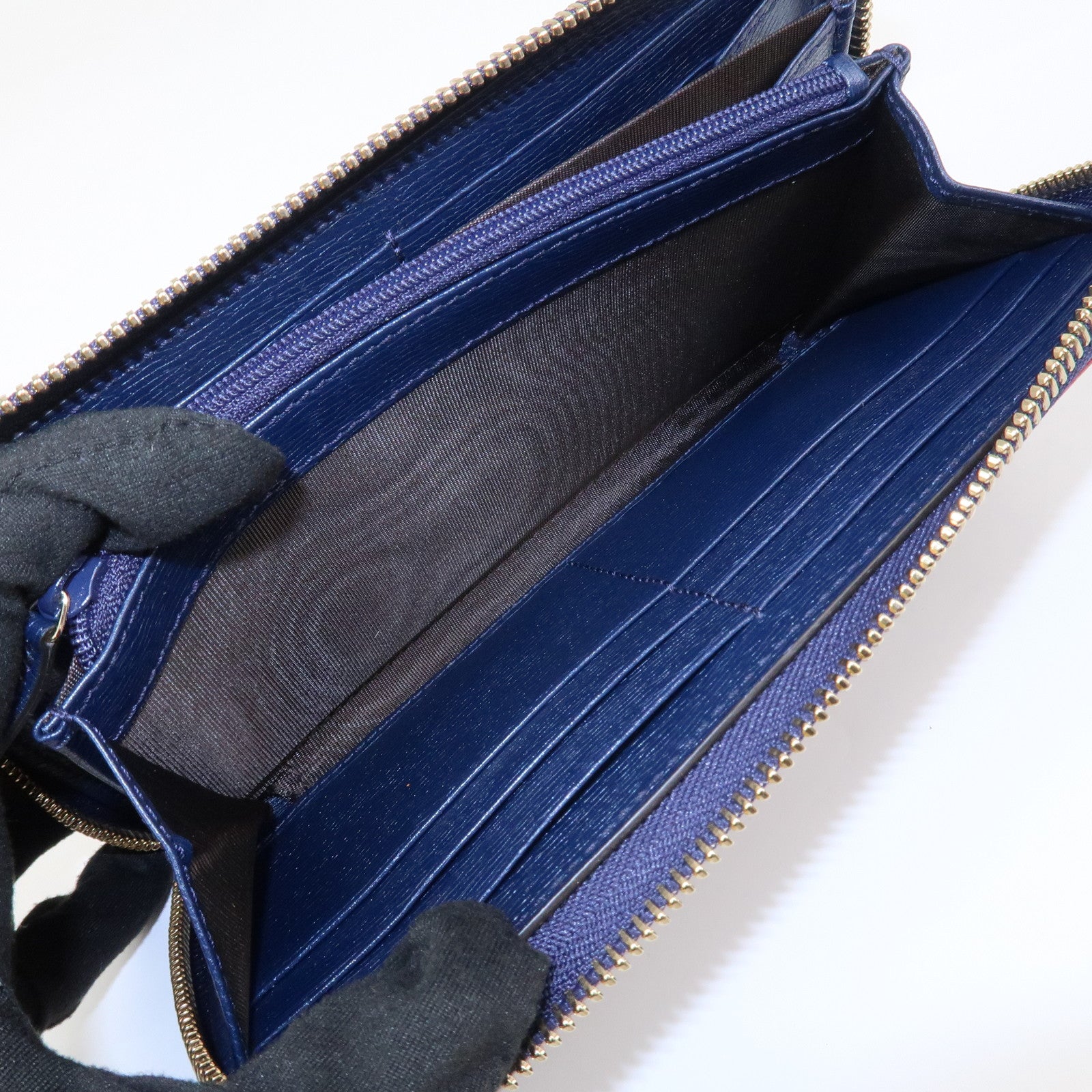 GUCCI Interlocking G Round Zippy Long Wallet Heart Navy 309705