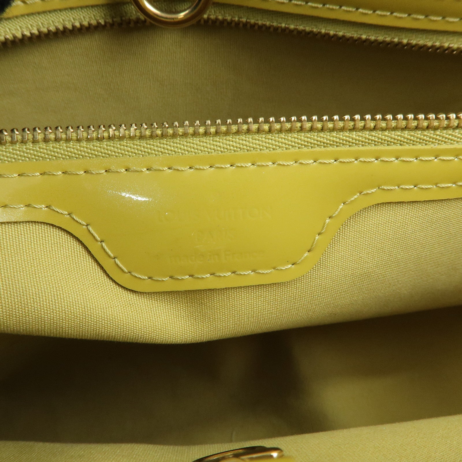 Louis Vuitton Monogram Vernis Wilshire PM Hand Bag Green M91643