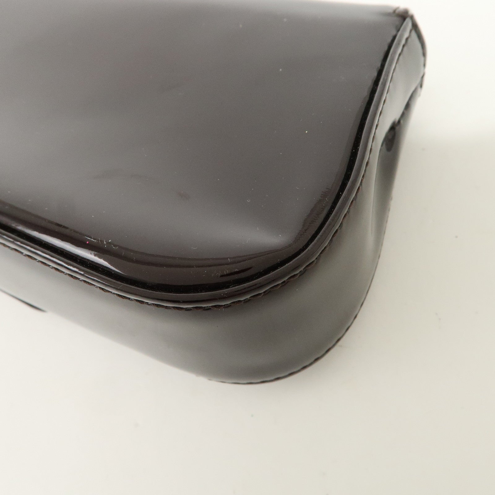 Louis Vuitton Vernis Pochette Sobe Clutch Bag Amarante M93490