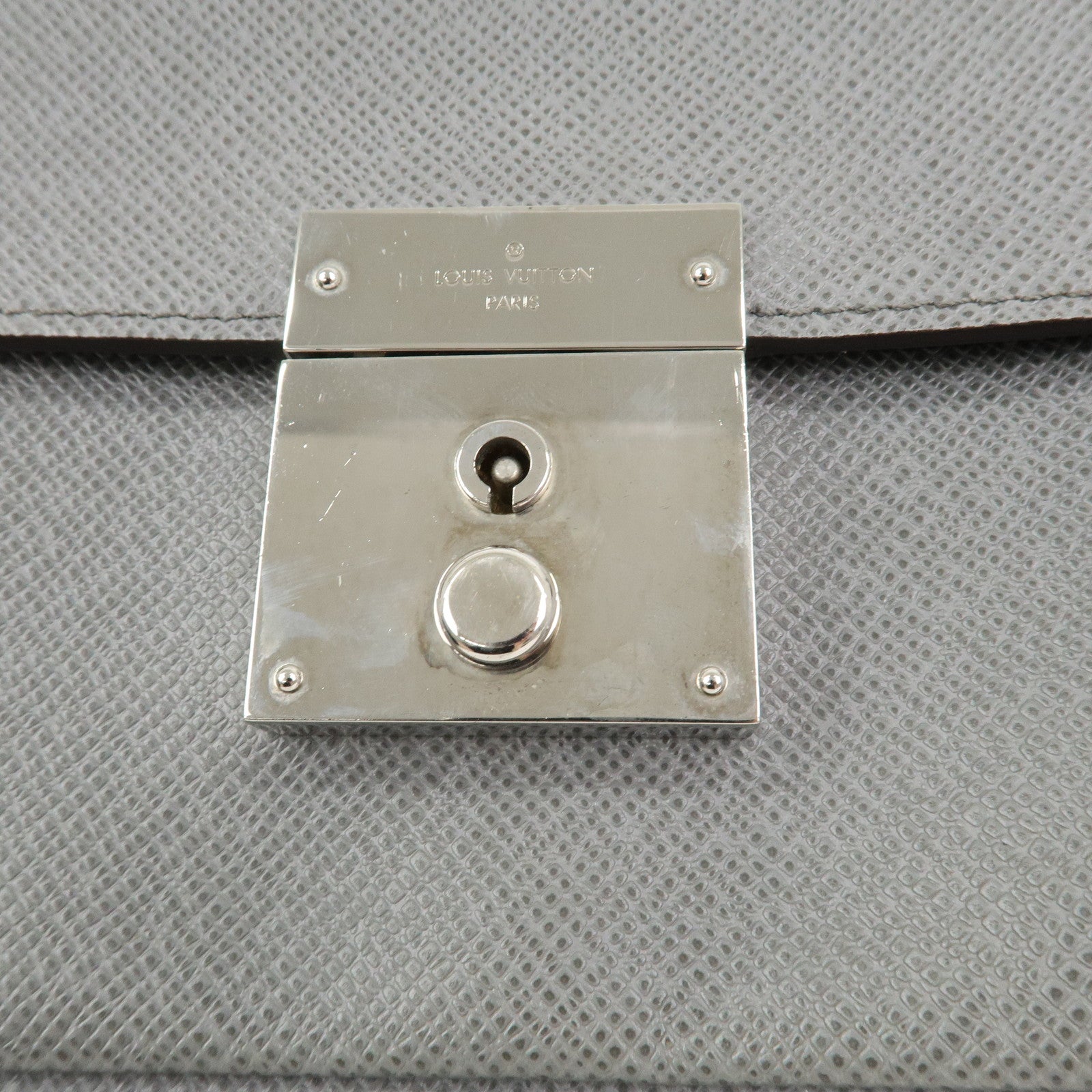Louis Vuitton Taiga Leather Neo Belaia Clutch Bag Glacier M32683