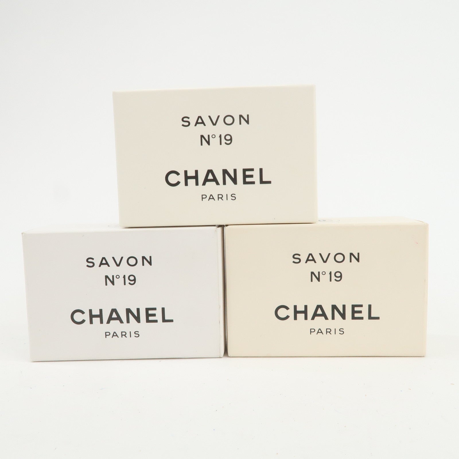 CHANEL Set of 5 Savon No5 No19 Bar Soap