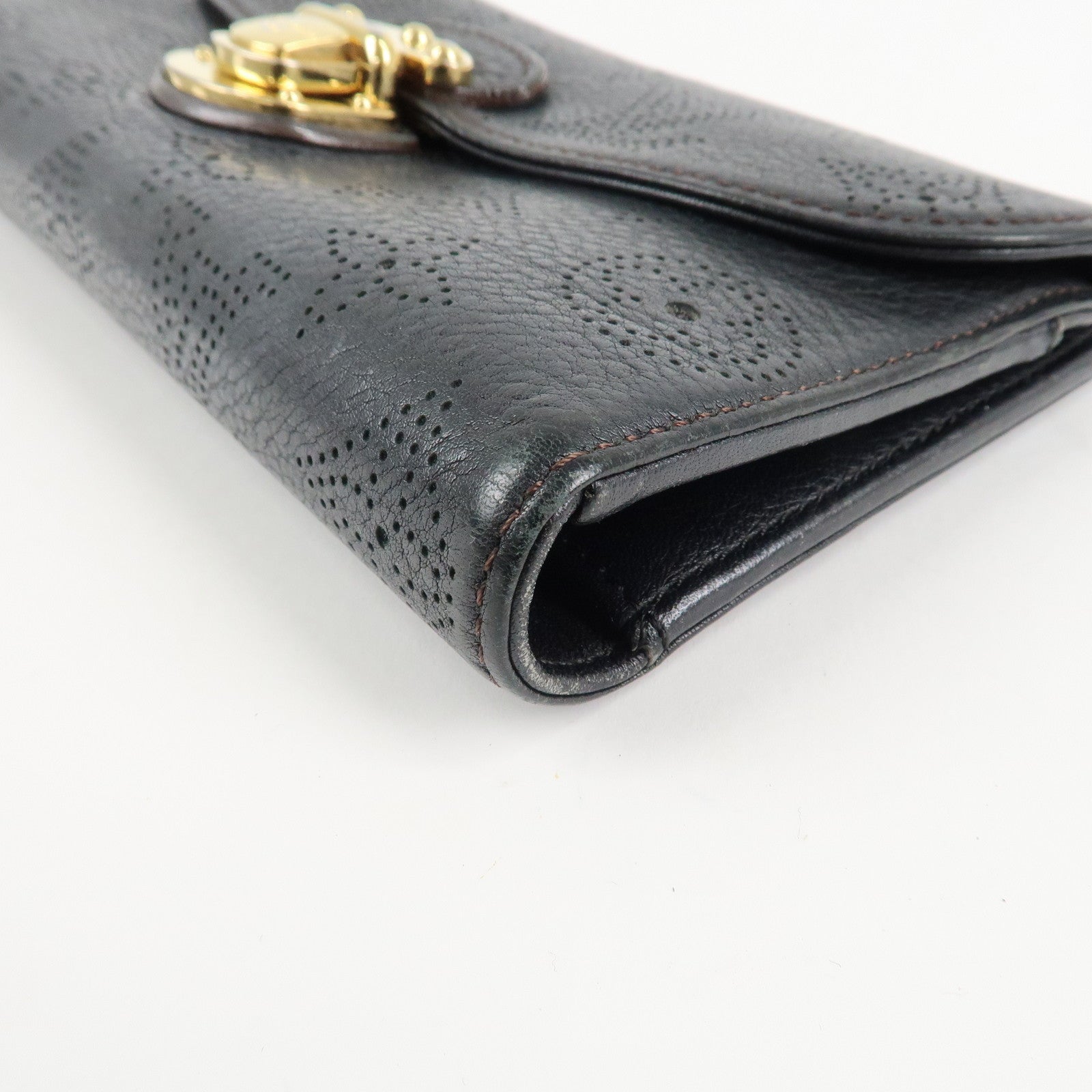 Louis Vuitton Monogram Mahina Portefeuilles Amelia Wallet Noir M95549 Used