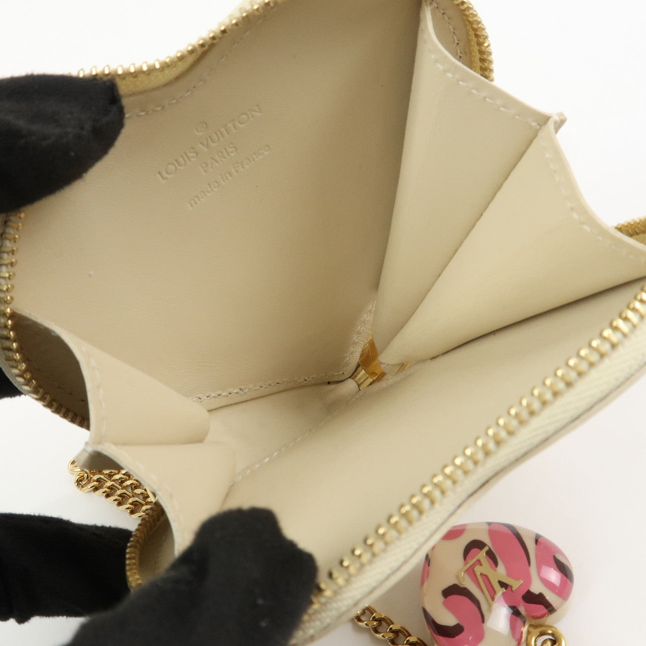 Louis Vuitton Monogram Vernis Porte Monnaie Coeur Ivory M91479