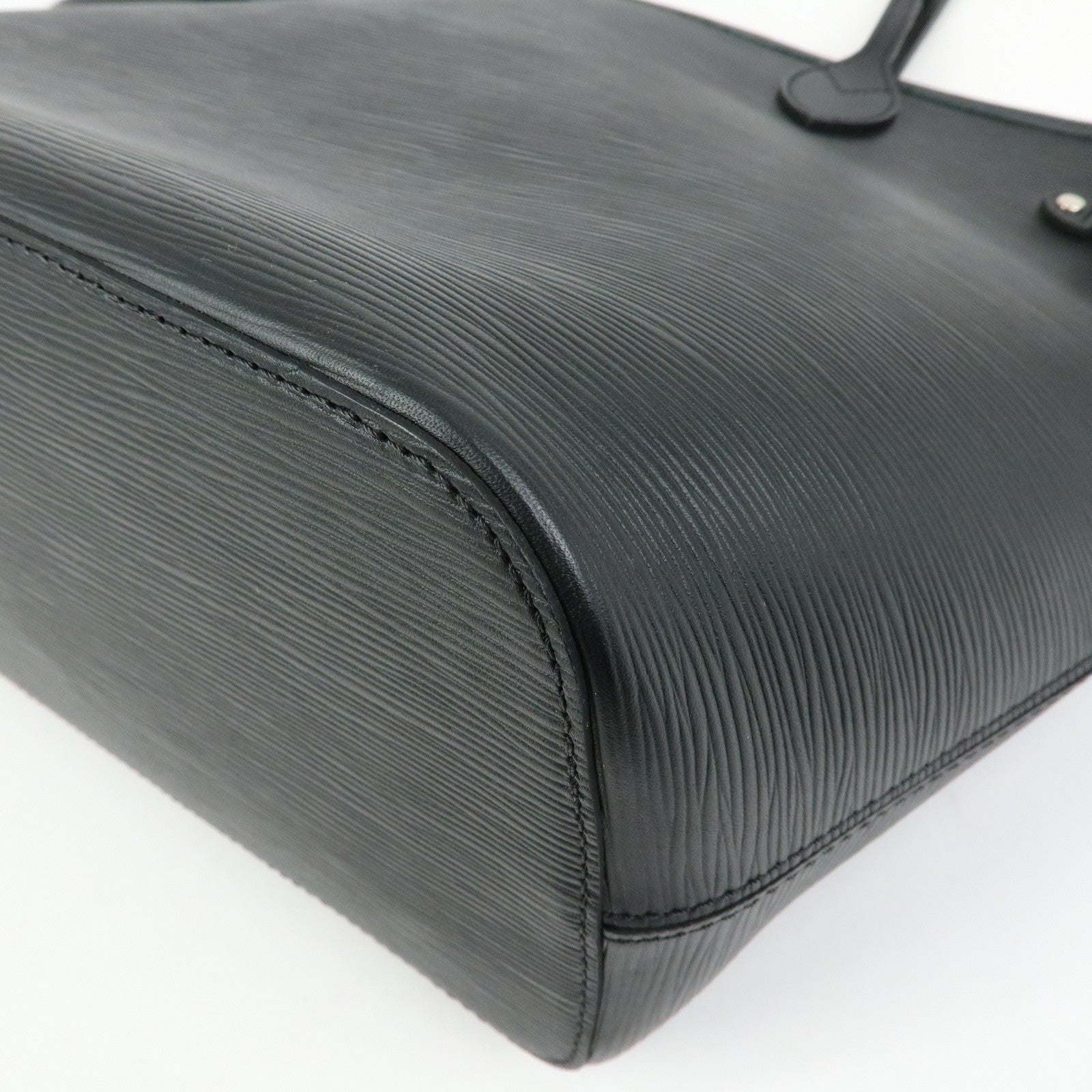 Louis Vuitton Epi Leather Neverfull MM Shoulder Bag Noir M40932
