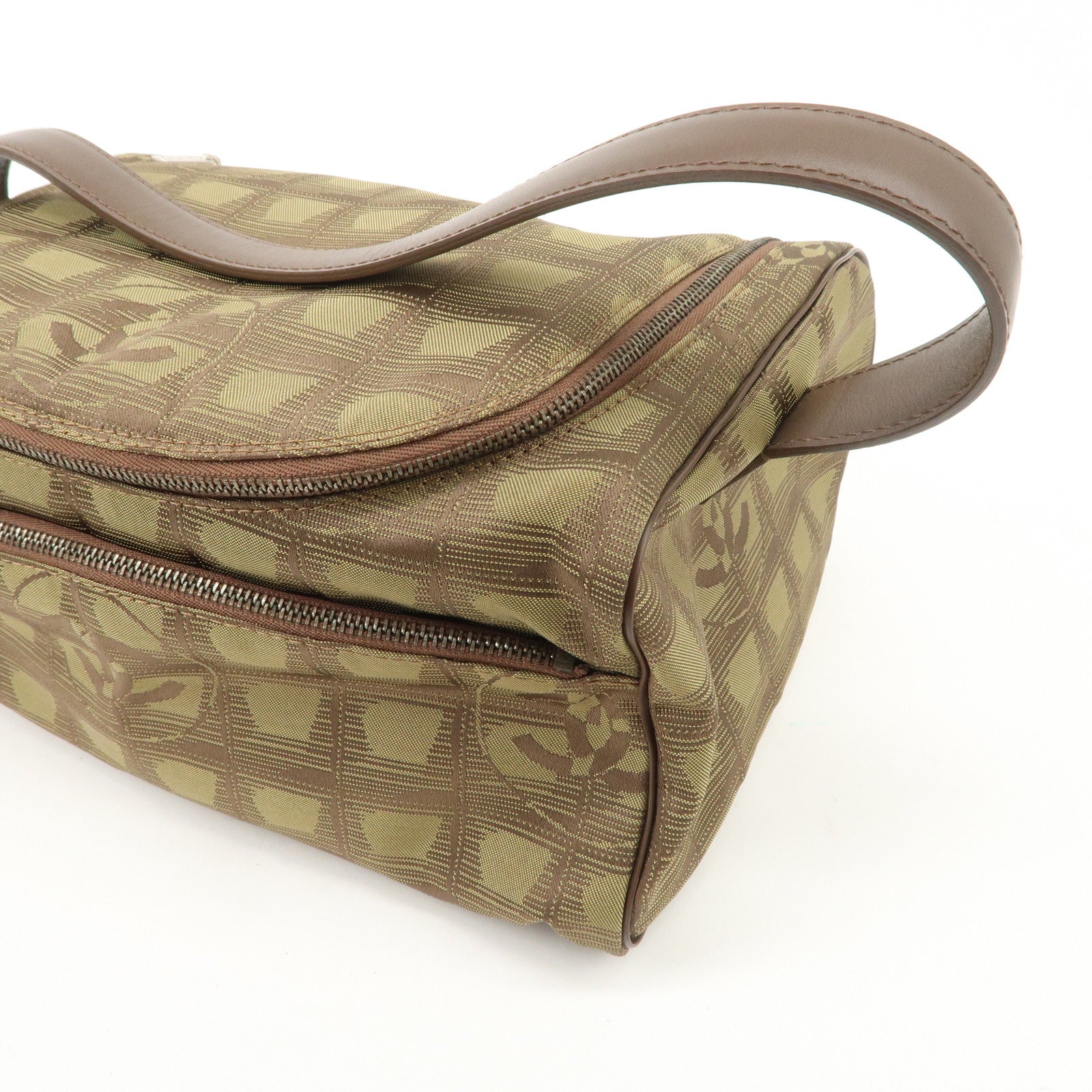 CCHANEL New Travel Line Nylon Jacquard Leather Vanity Bag Khaki A15829 Used