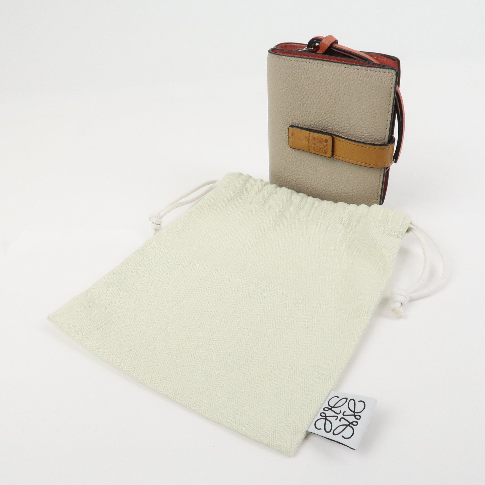 LOEWE Anagram Soft Grain Calf Compact Wallet Light Oats Honey
