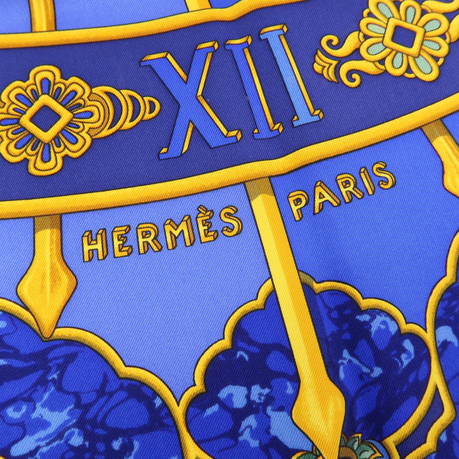 HERMES Carre 90 Silk 100% CARPE DIEM Scarf Navy Blue Yellow
