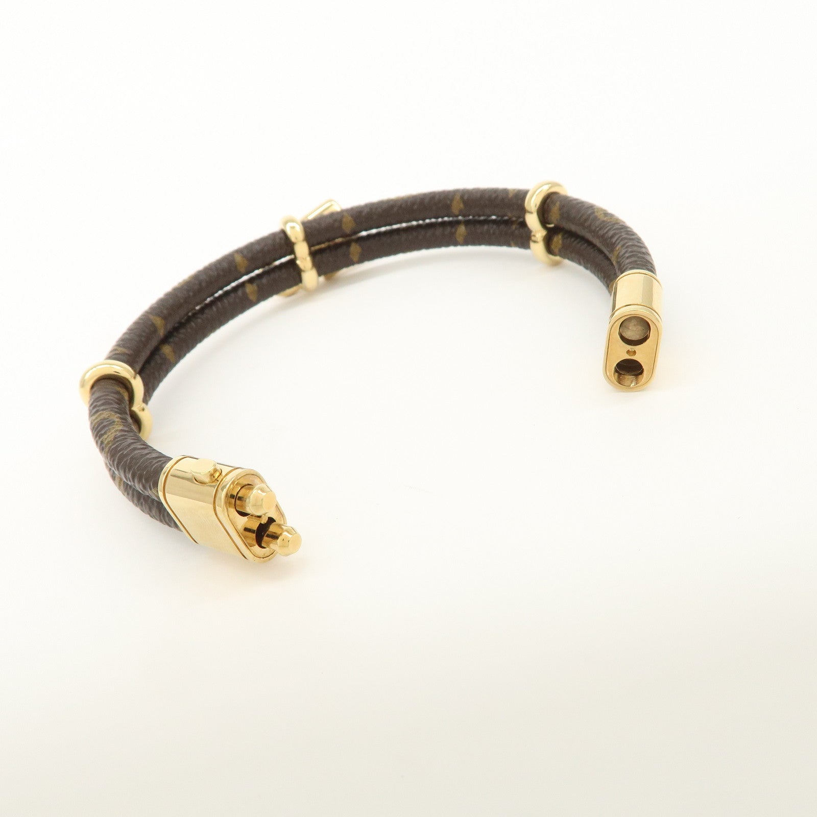 Louis Vuitton Monogram Leather Keep It Twice Bracelet M8109