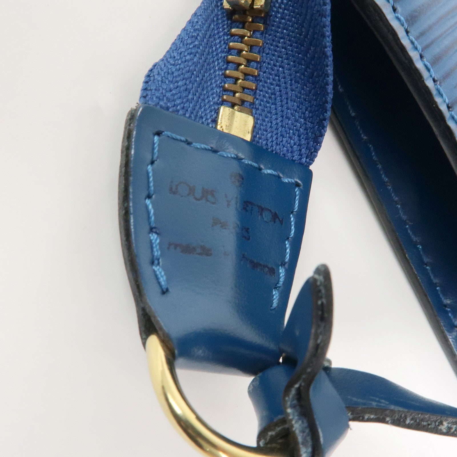 Louis Vuitton Epi Pochette Accessoires Pouch Toledo Blue M52945