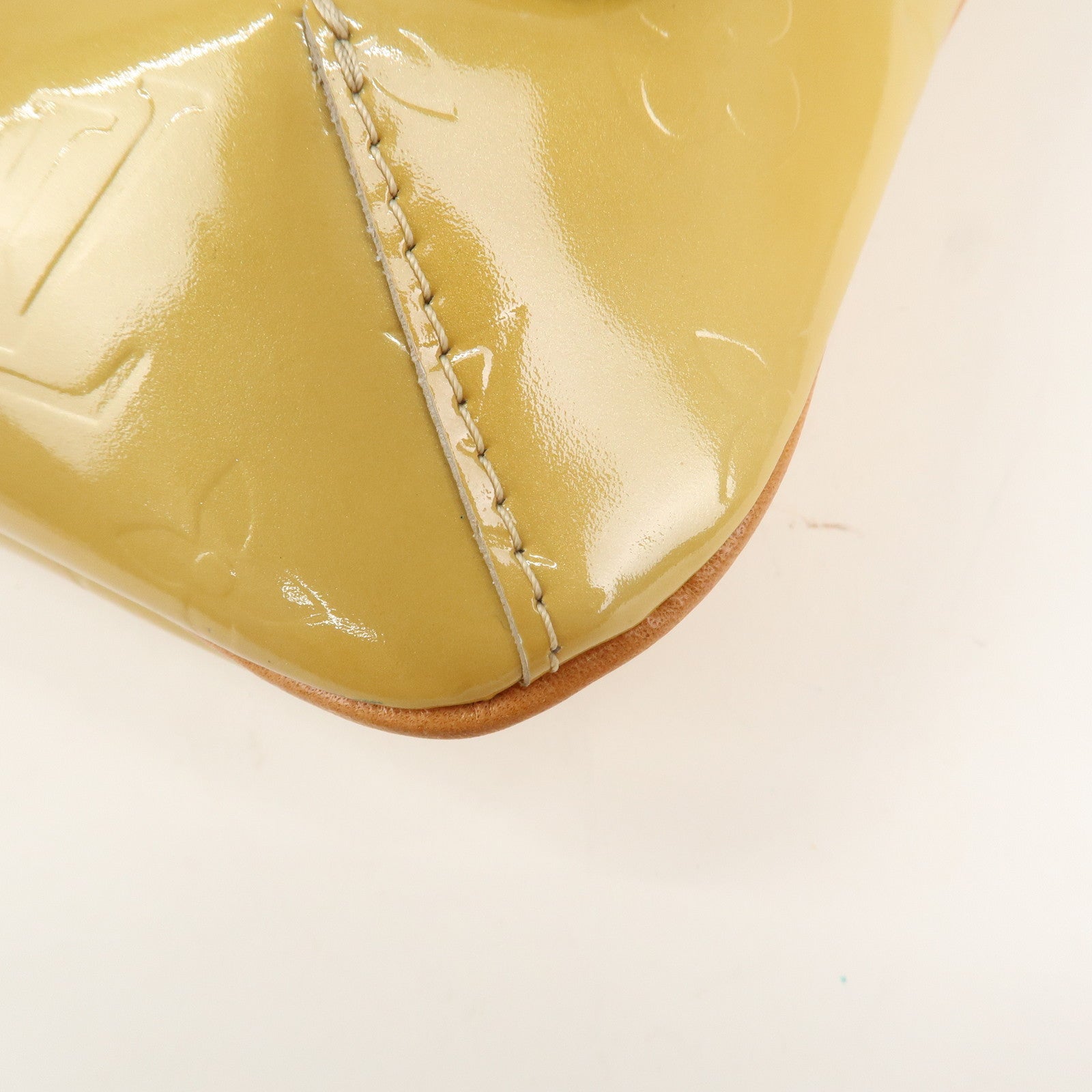 Louis Vuitton Vernis Thompson Street Shoulder Bag Beige M91008