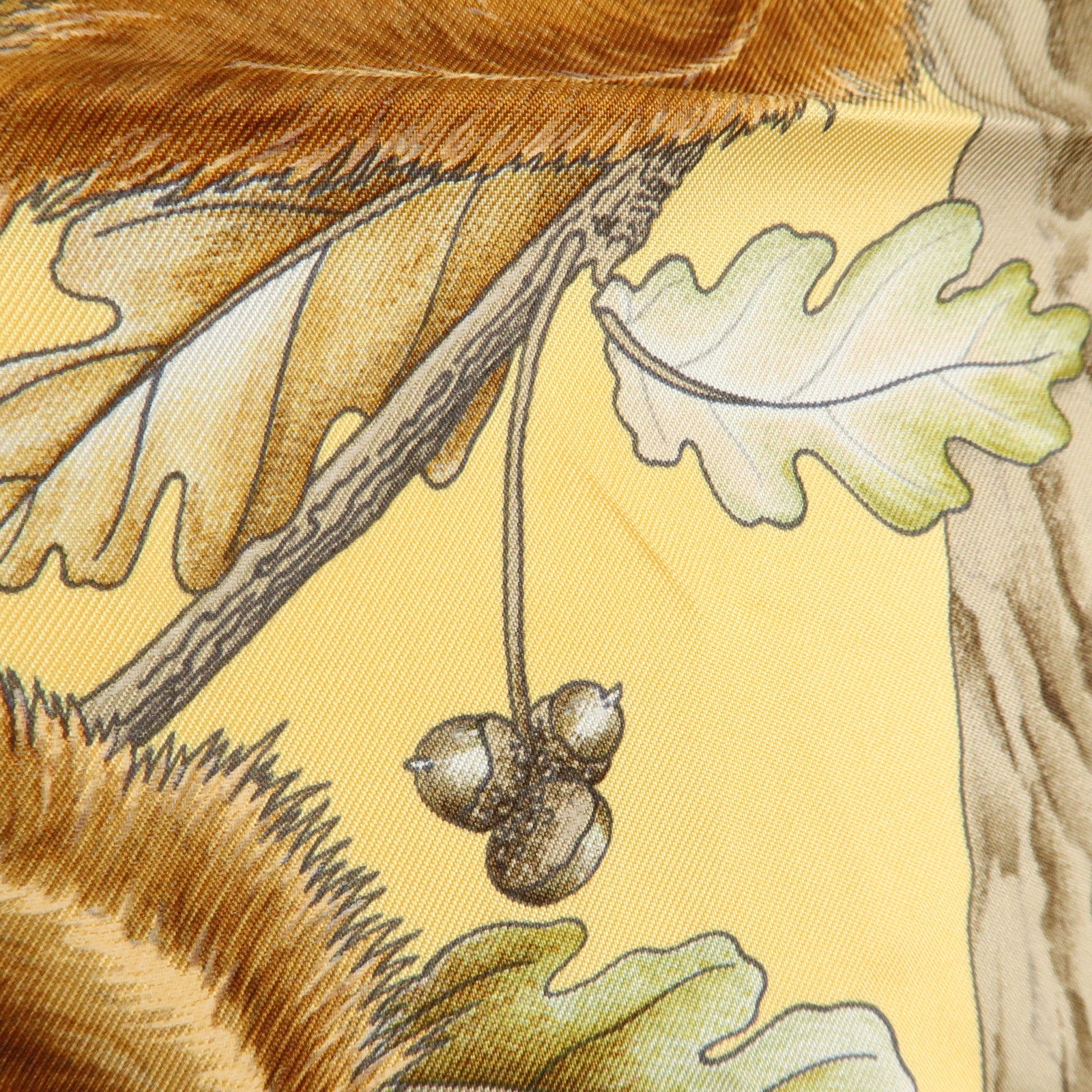 HERMES Carre 90 Silk 100% Scarf Casse Noisette Walnut Yellow Brown