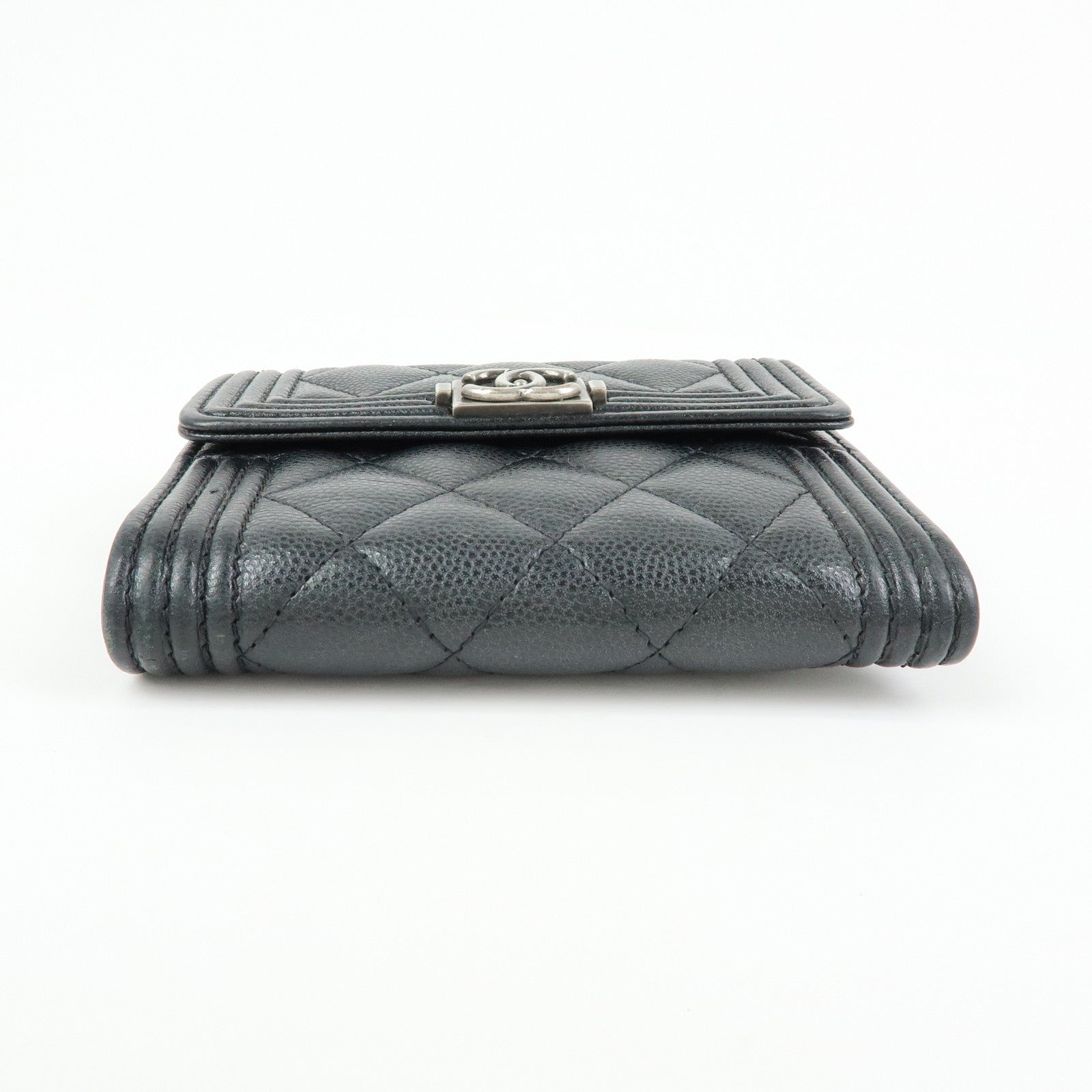 CHANEL BOY CHANEL Matelasse Caviarskin Compact Wallet Black A80734