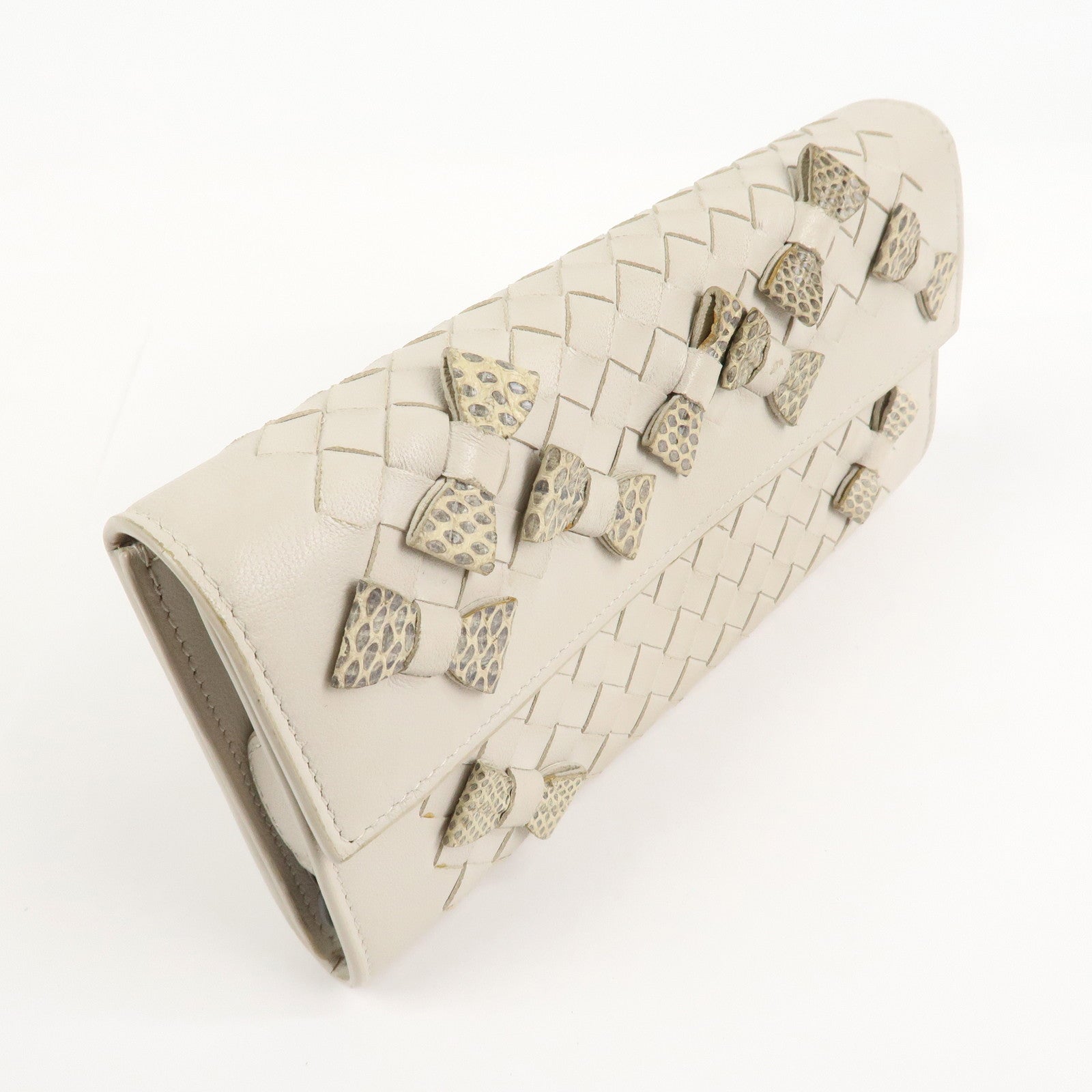 BOTTEGA VENETA Intrecciato Leather Long Wallet Ribbon Ivory Used