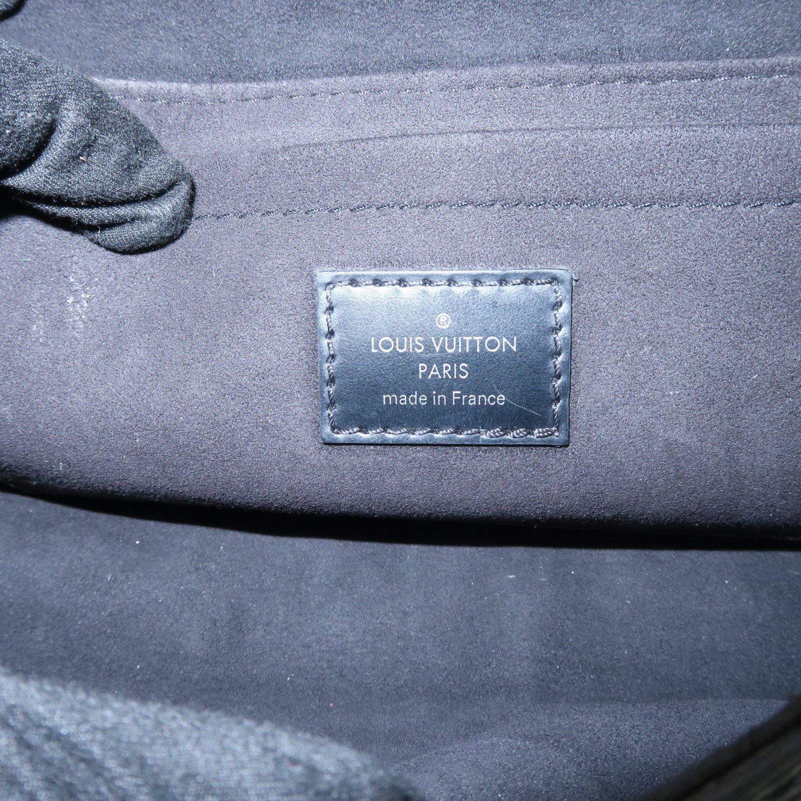 Louis Vuitton Epi Pochette Montaigne Shoulder Bag Noir M59292