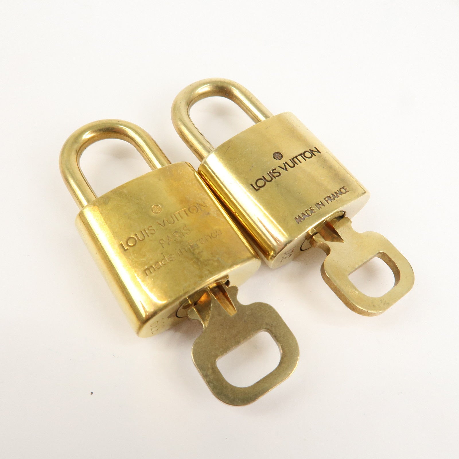 Louis Vuitton Set of 10 Lock & Key Cadena Key Lock Metal Gold Used