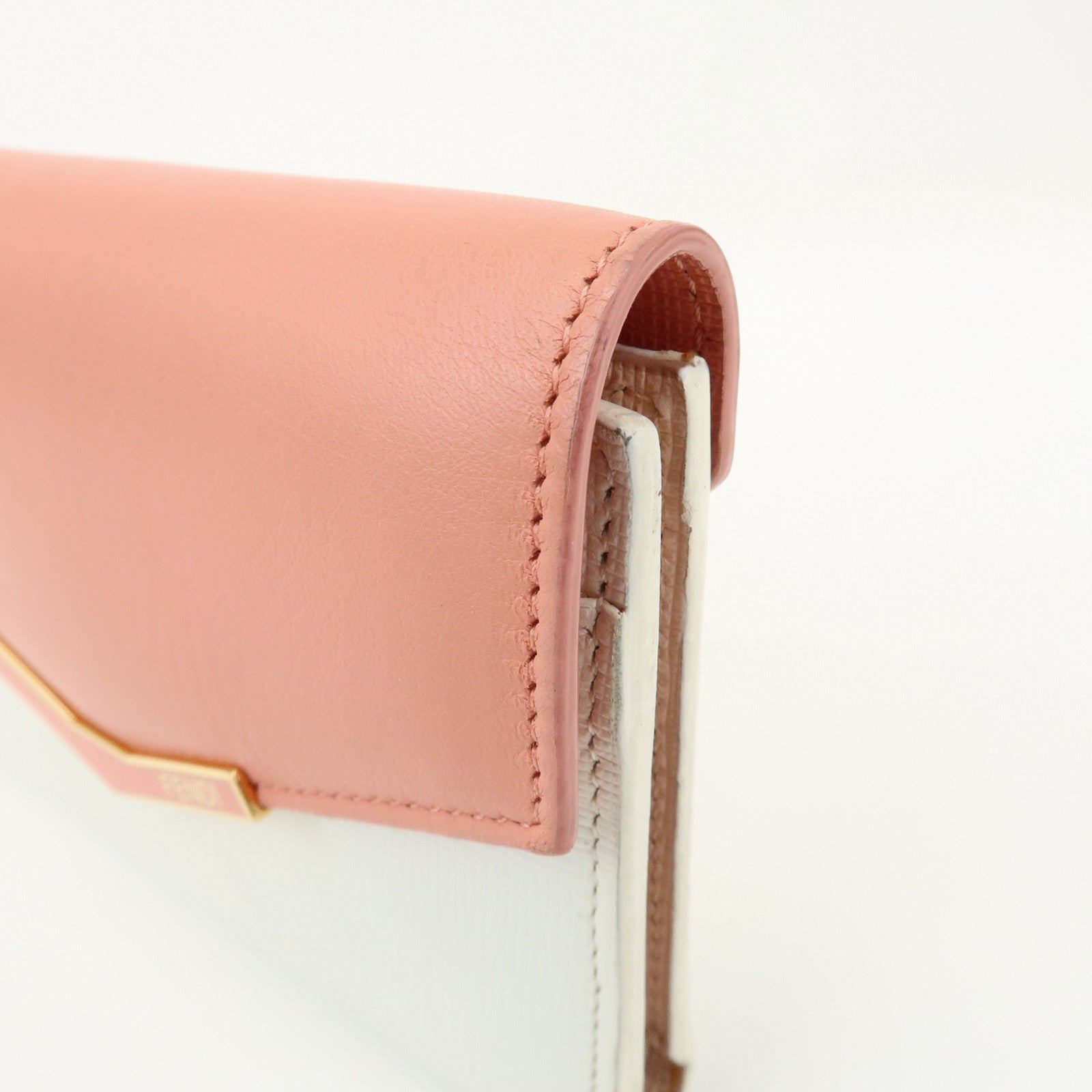 FENDI Leather Bicolor Bi-fold Compact Wallet White LightPink 8M0352