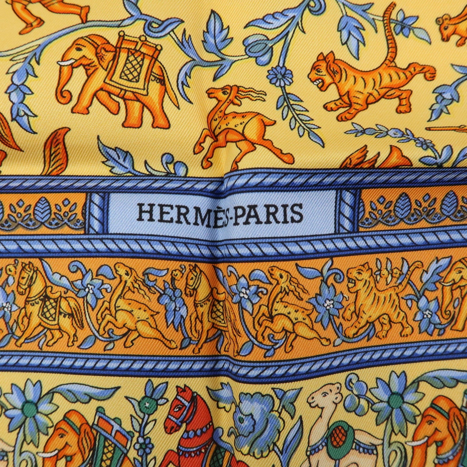 HERMES Carre 90 Silk 100% Scarf CHASSE EN INDE Orange Multicolor