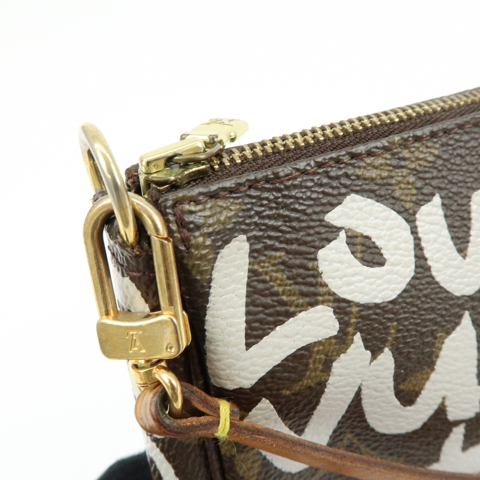 Louis Vuitton Monogram Graffiti Pochette Accessoires Pouch M92192