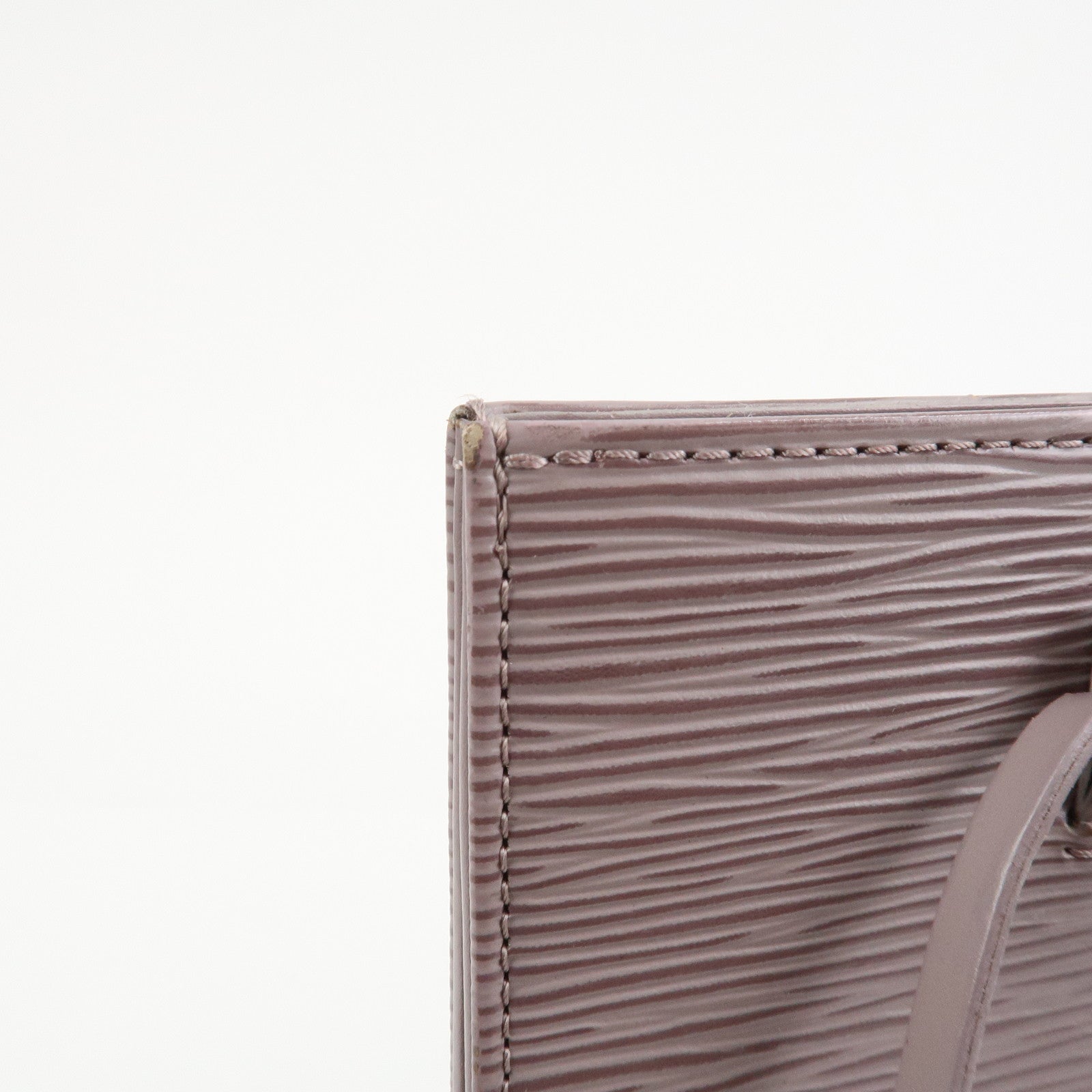 Louis Vuitton Epi Croisette PM Shoulder Bag Lilac M5249B
