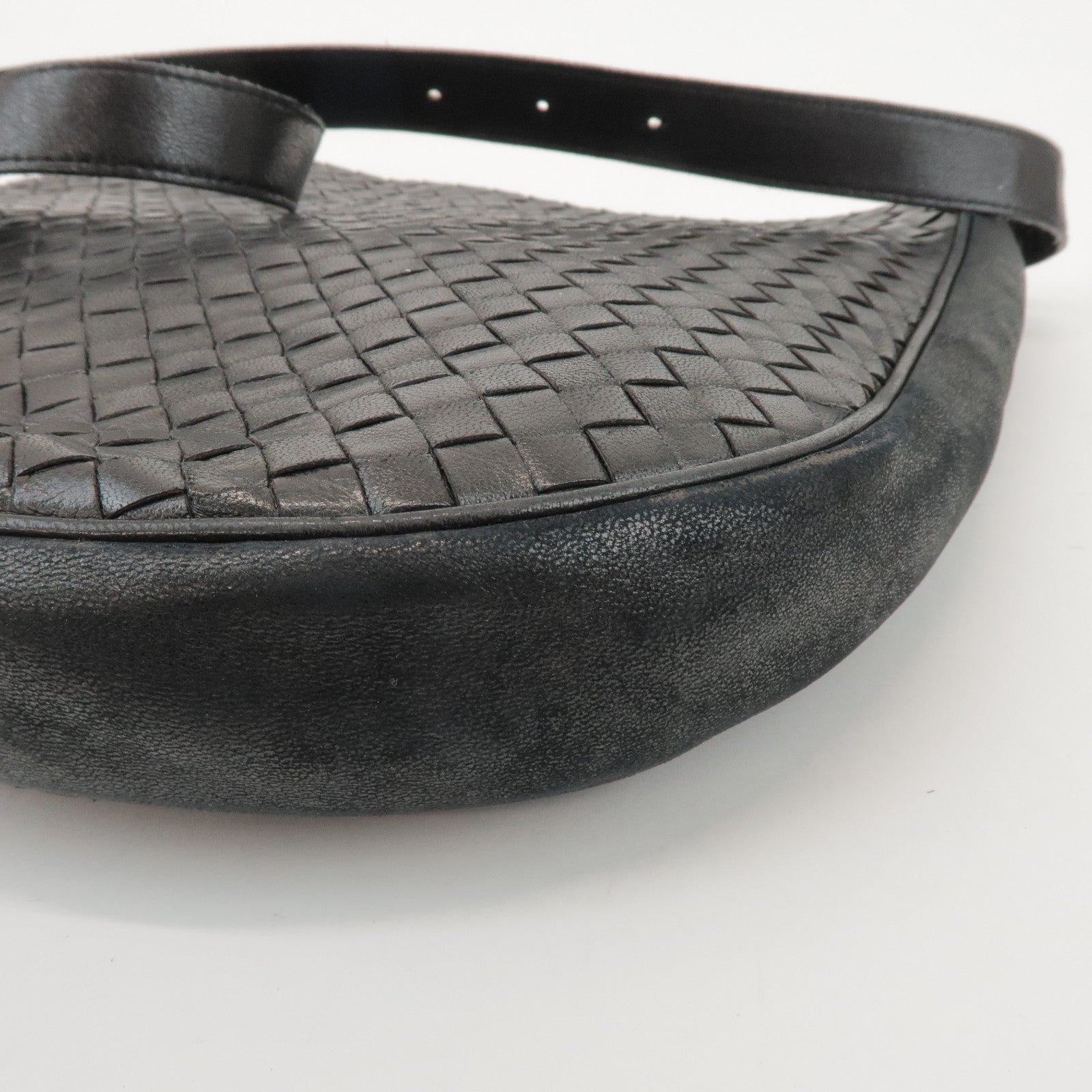 BOTTEGA VENETA Intrecciato Leather Shoulder Bag Black 105001