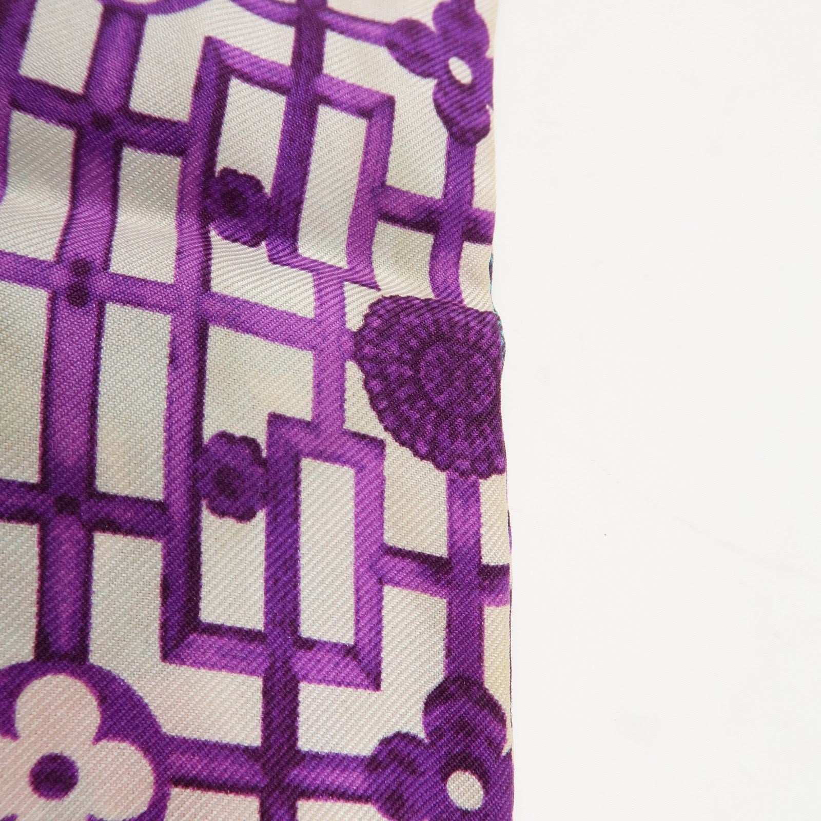 Louis Vuitton 100% Silk Bandeau Multicolor Purple Scarf Used