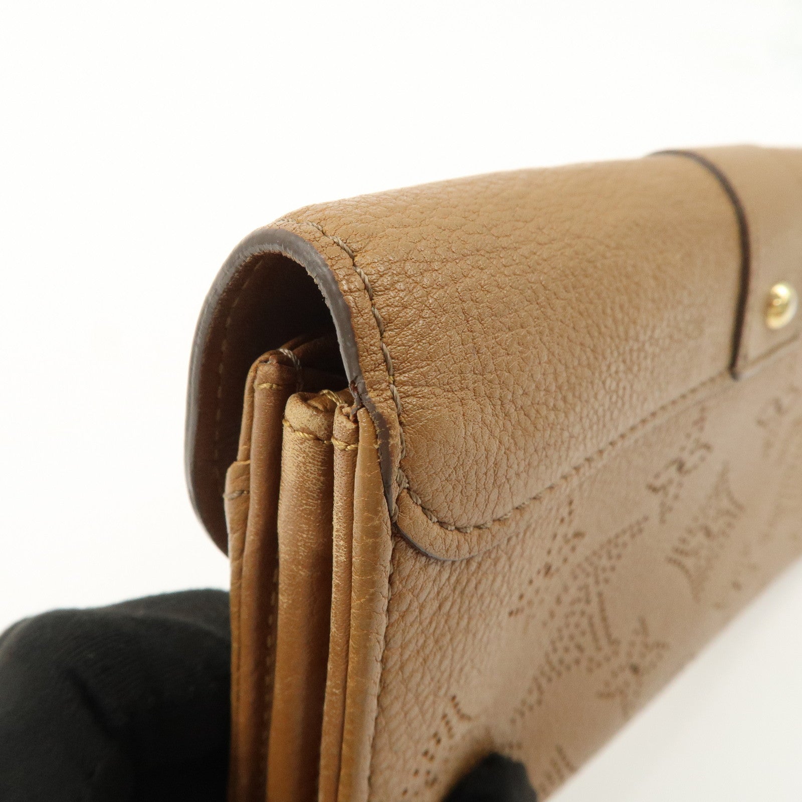 Louis Vuitton Monogram Mahina Portefeuille Iris Wallet M58140