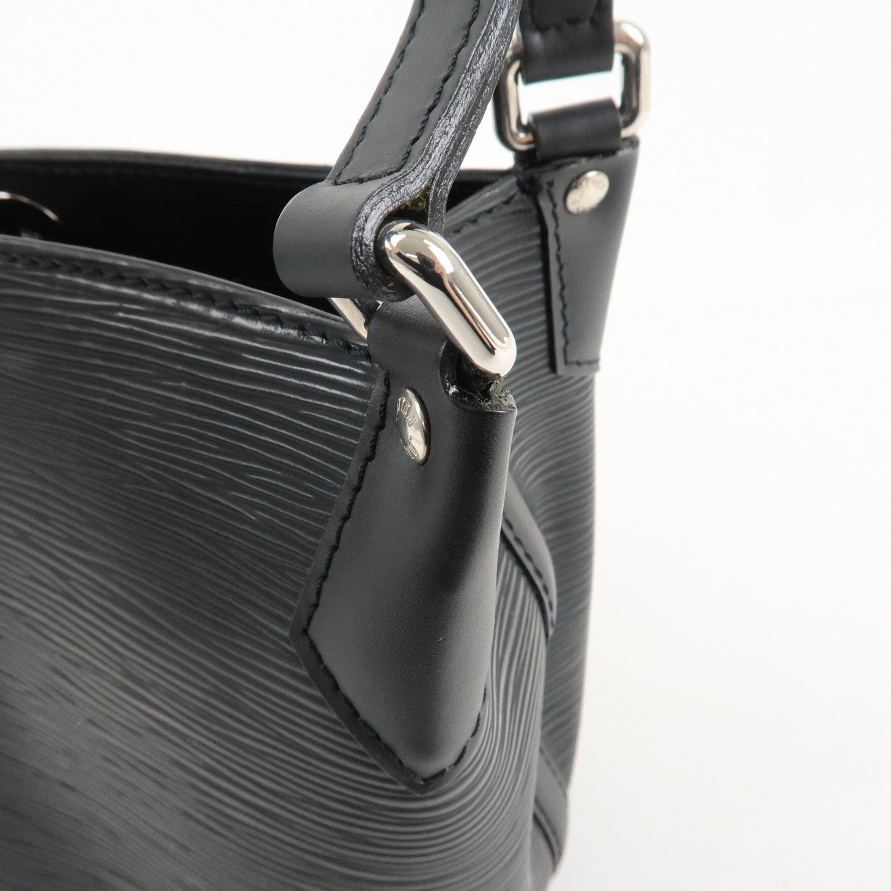 Louis Vuitton Epi Mandala PM Shoulder Bag Noir Black M58932 Used