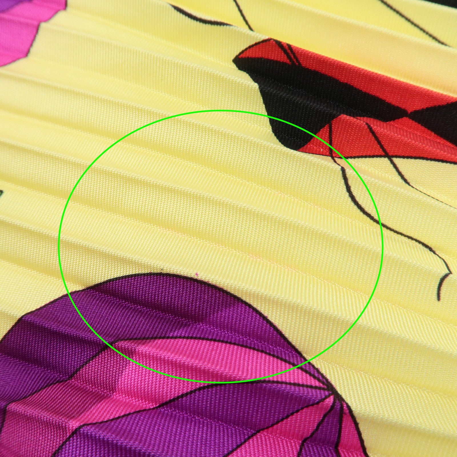 HERMES pleats Carre 90 Silk 100% Scarf Yellow Green Purple Red Used