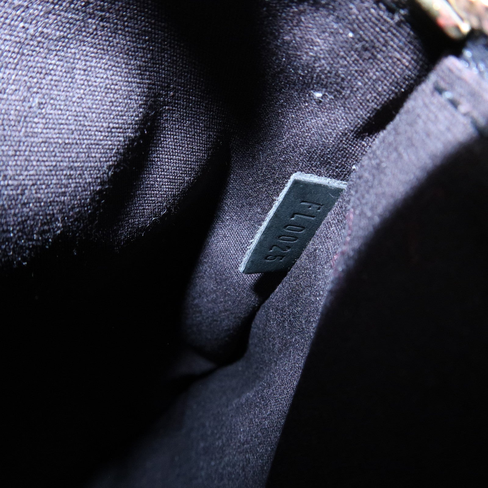 Louis Vuitton Epi Mandala MM Shoulder Bag Noir Black M58892