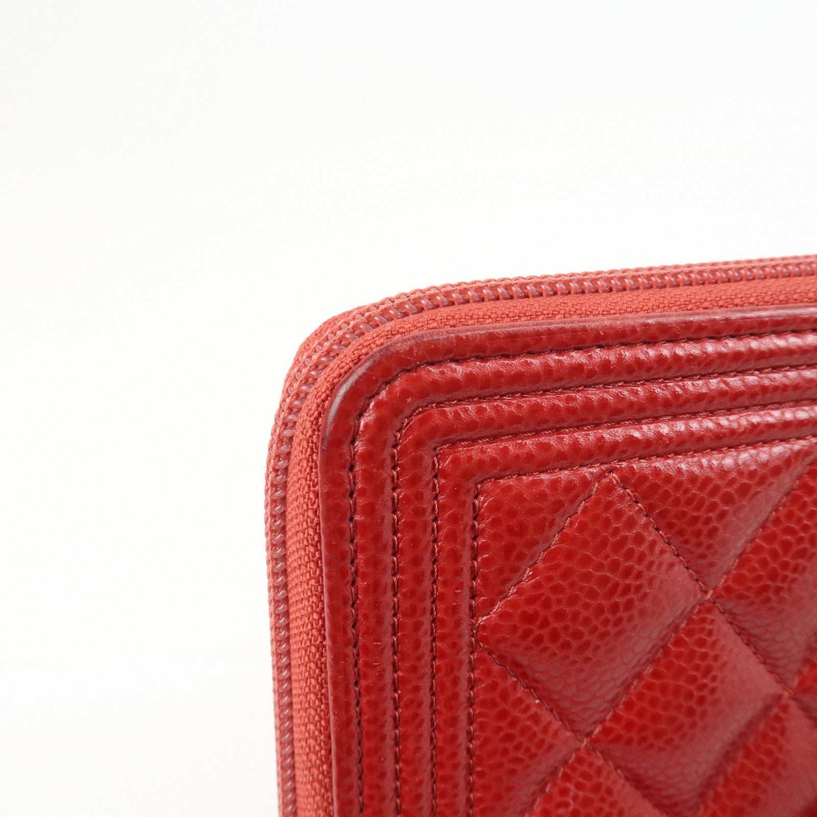 CHANEL BOY CHANEL Caviarskin Round Zippy Wallet Red Gold A68912
