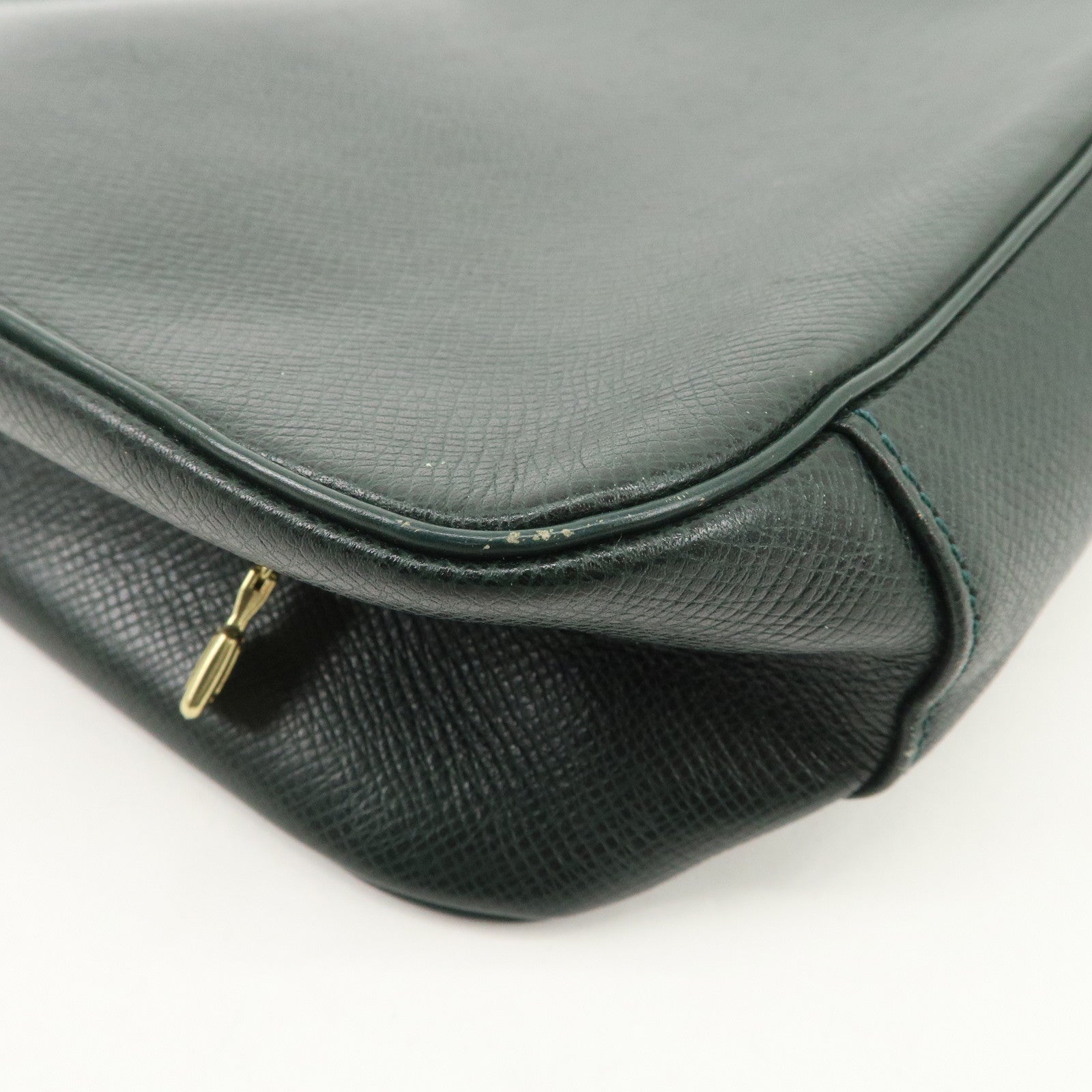 Louis Vuitton Set of 2 Taiga Leather Pouch Epicea M30214 M30304 Used