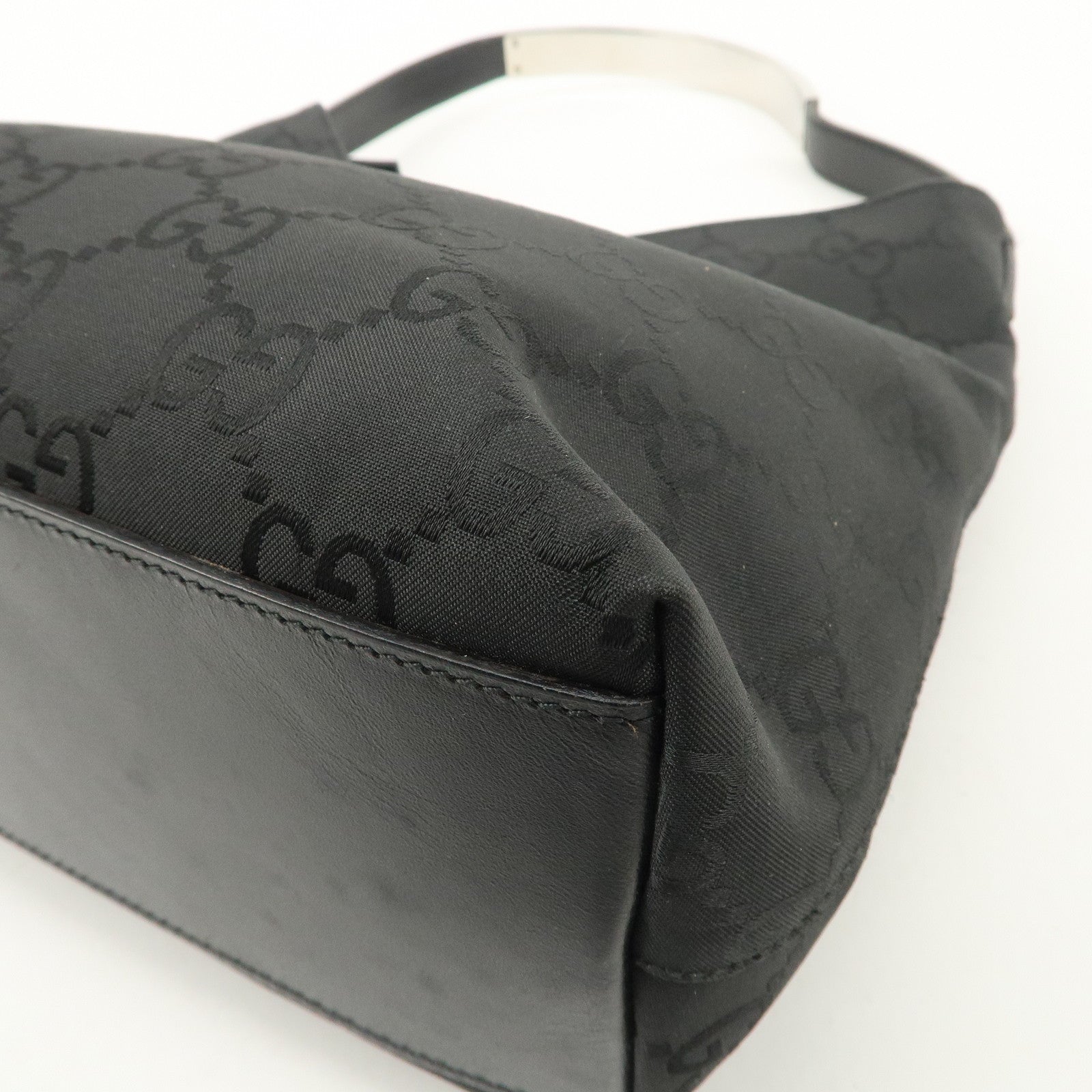 GUCCI GG Nylon Leather Shoulder Bag Hand Bag Silver HDW Black 31769 Used