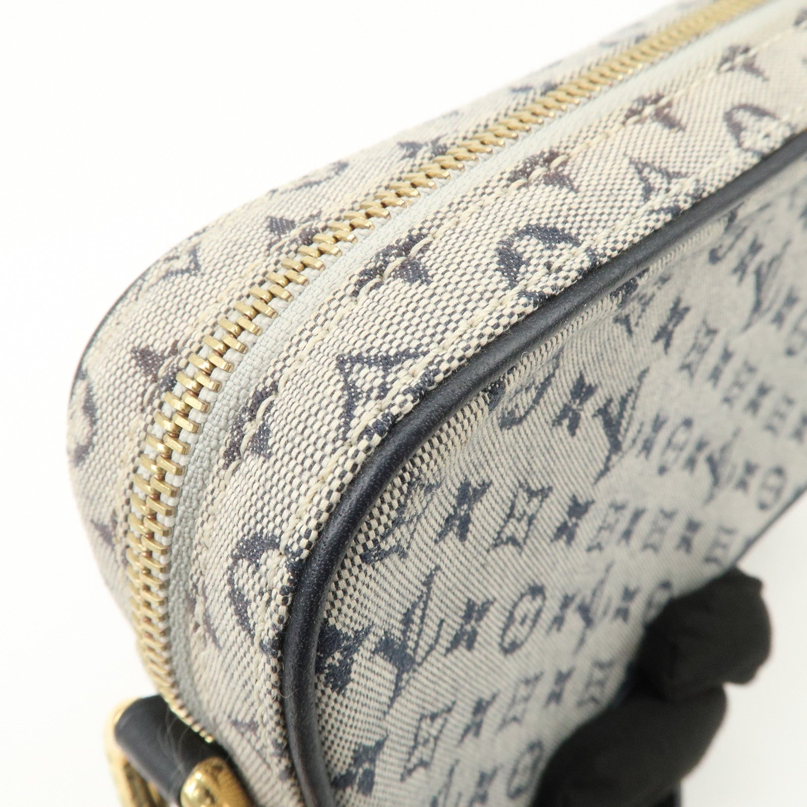 Louis Vuitton Monogram Mini Juliet MM Crossbody Bag M92217